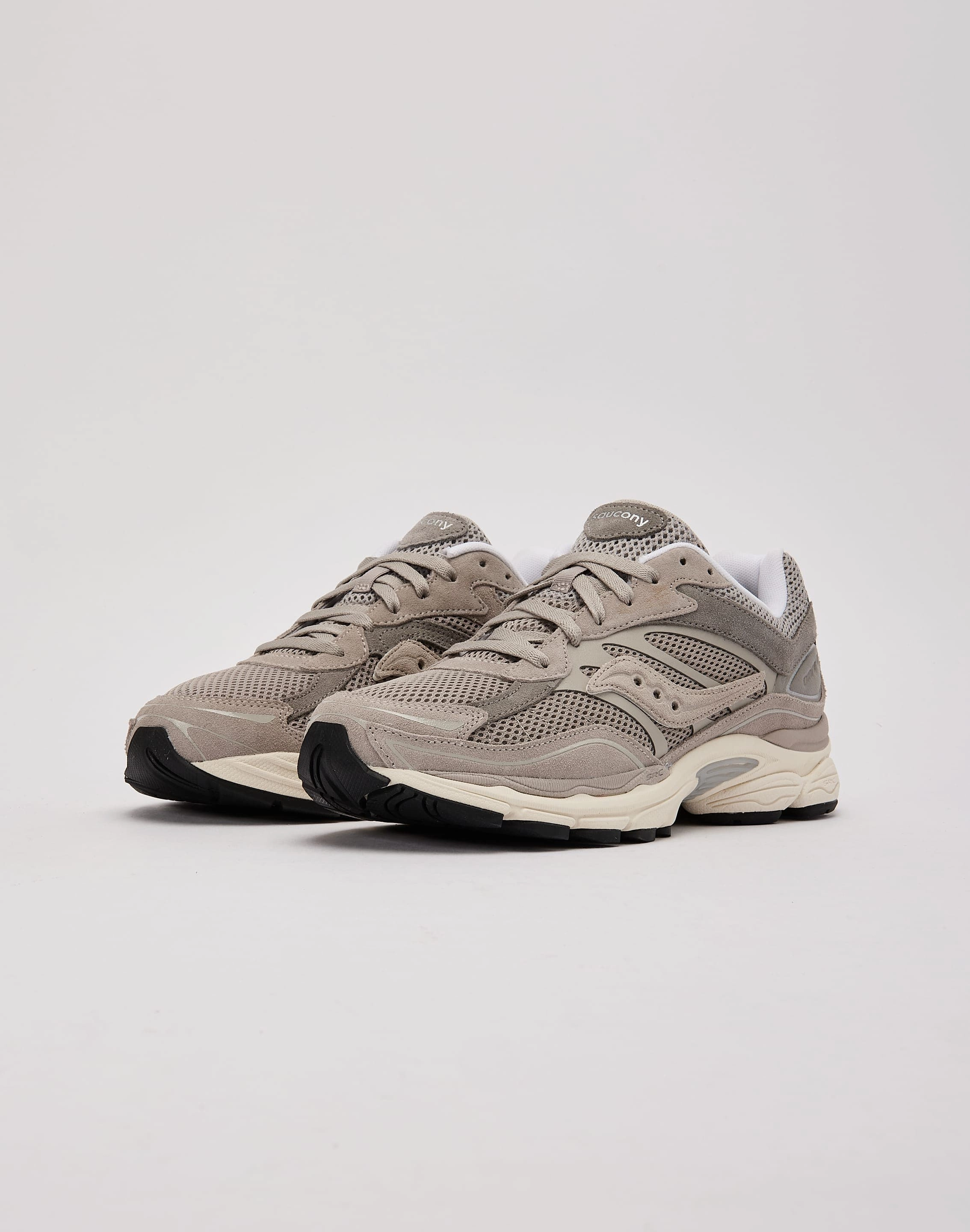 Engineered Knit Upper Saucony ProGrid Omni 9