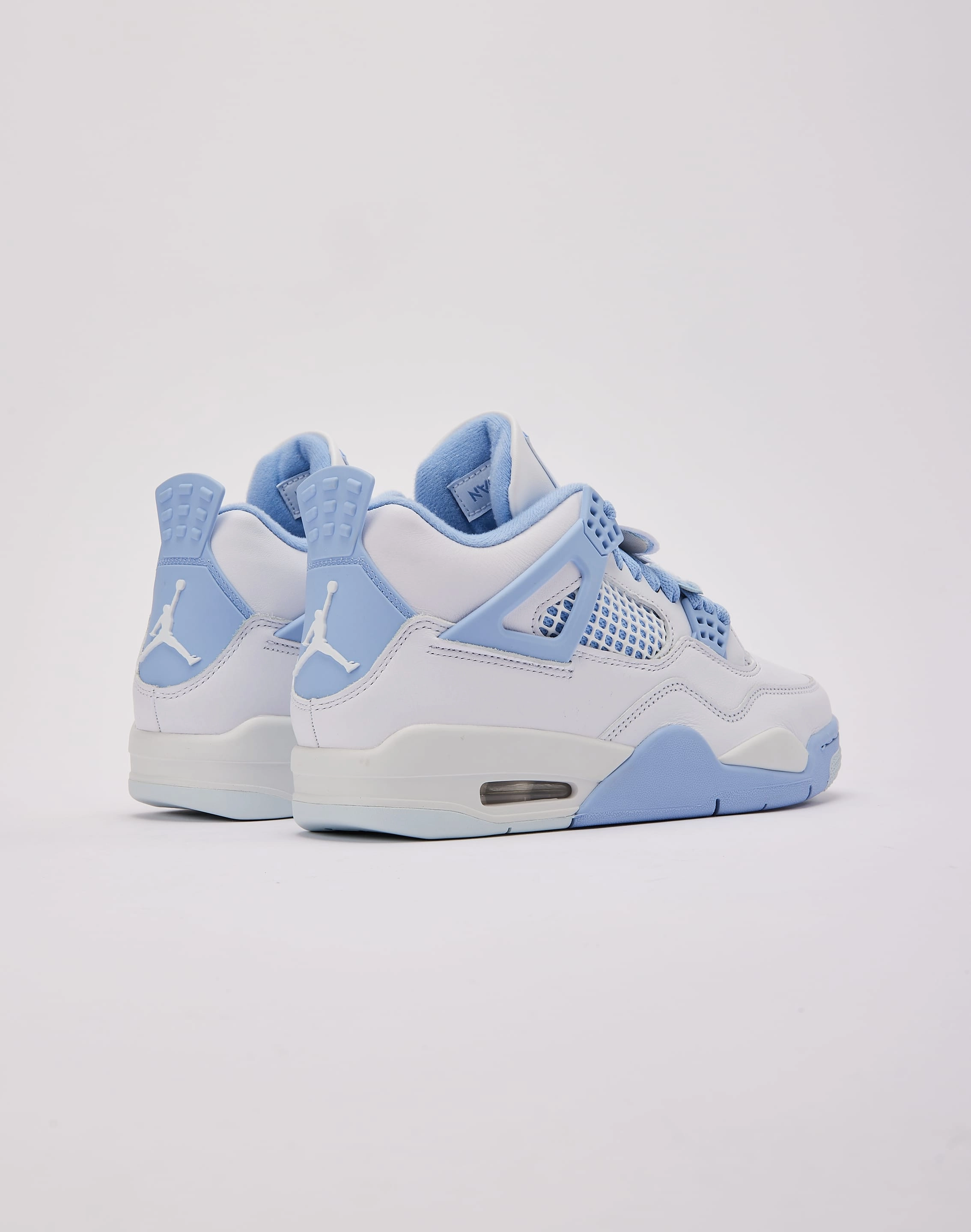 Jordan Air Jordan 4 Retro 'Aluminum' slow walk