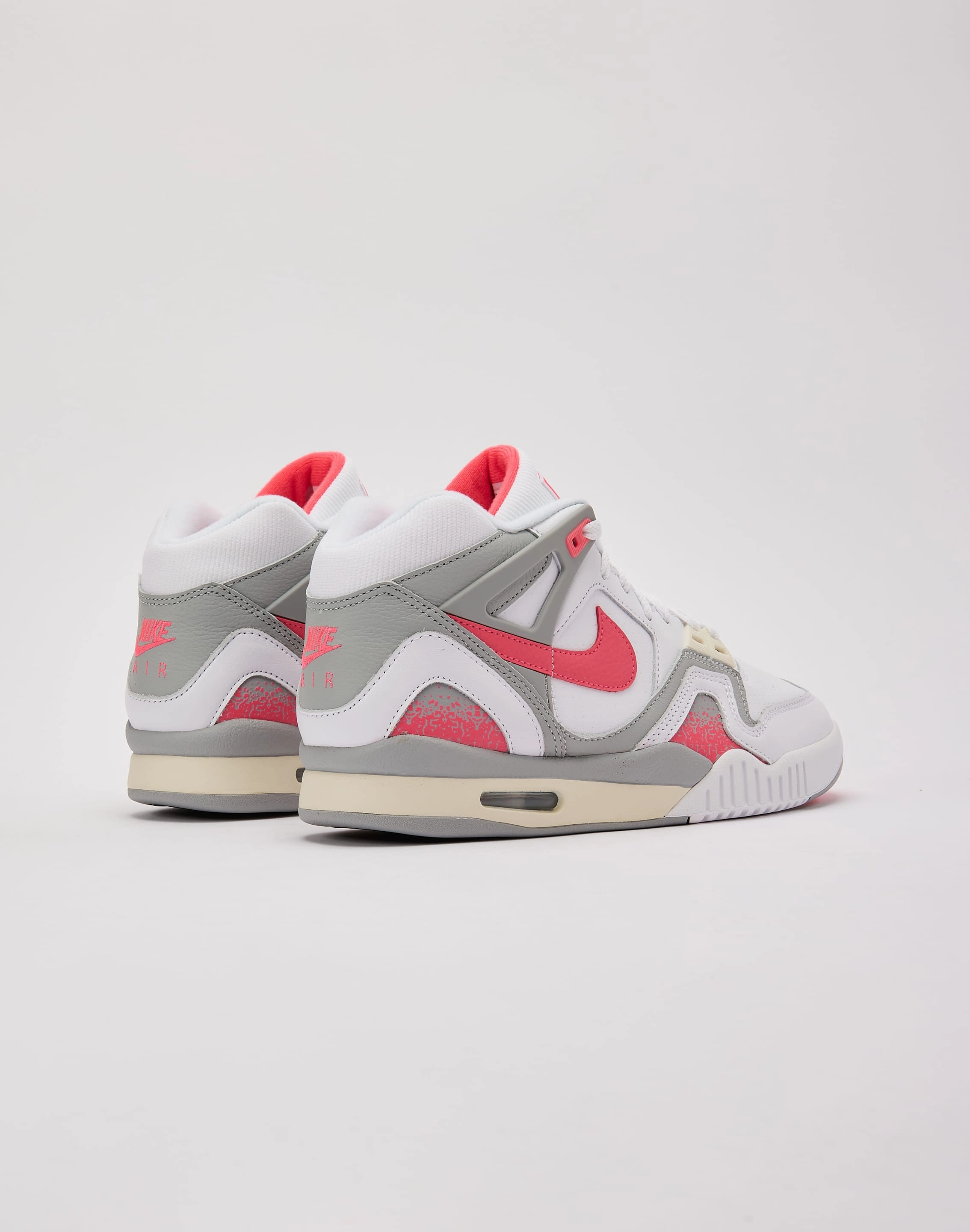 Wear Resistant Outsole Nike Air Tech Challenge 2