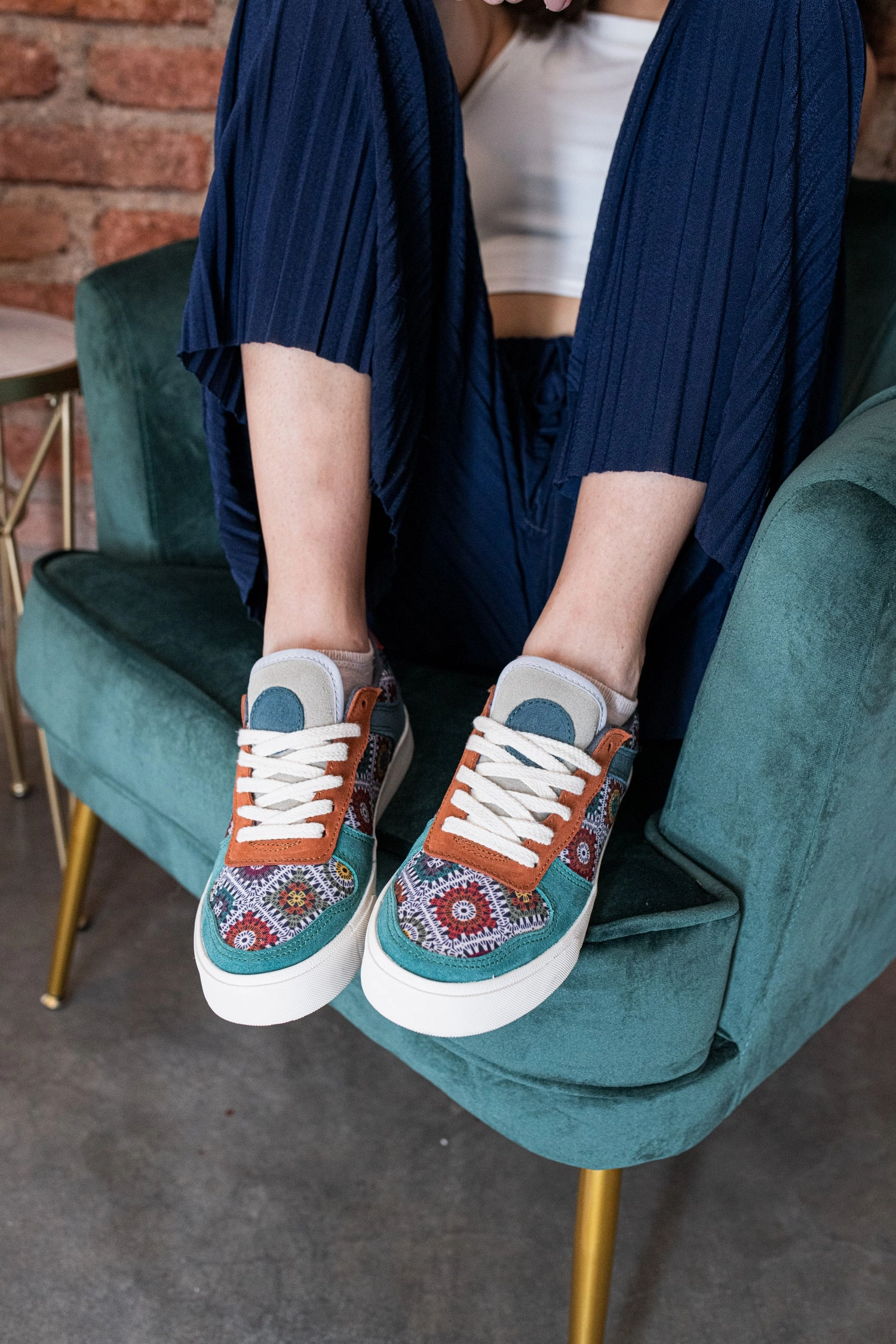Primrose Ace Low Top Trend-setting comfort Ankle Collaboration
