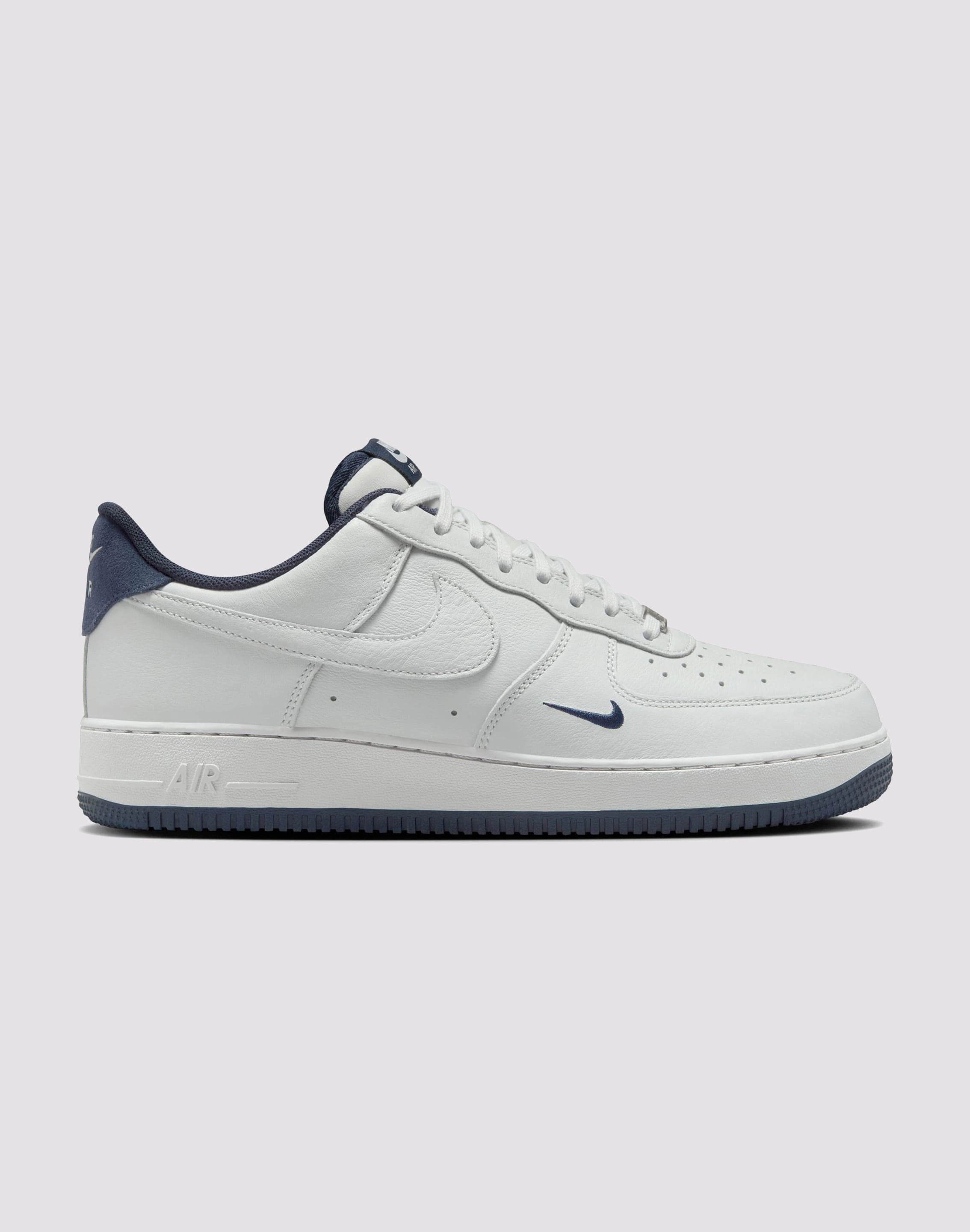 Nike Air Force 1 '07 LV8 Low Impact Landing Design