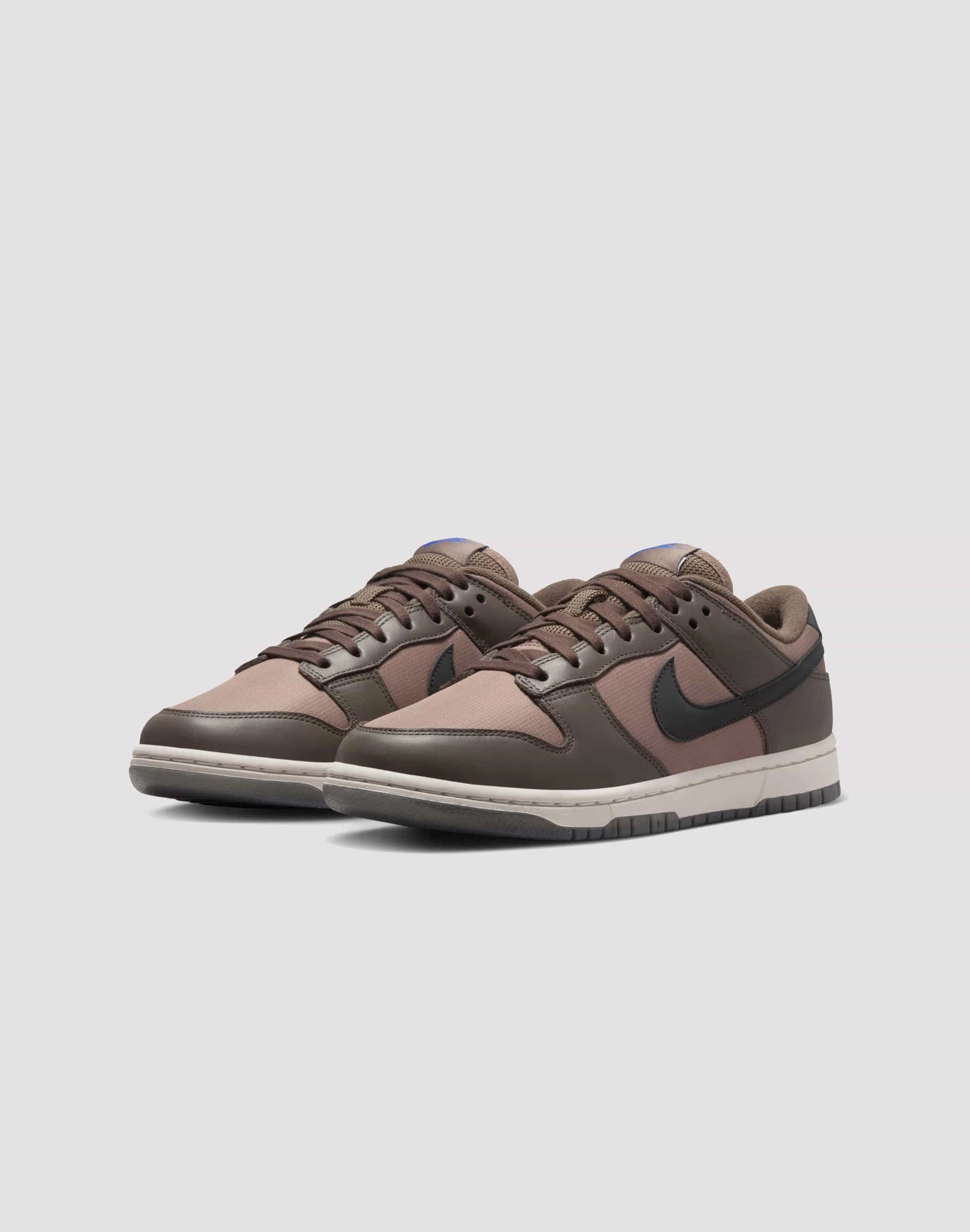 Nike Dunk Low Traction pattern Ergonomic Shape