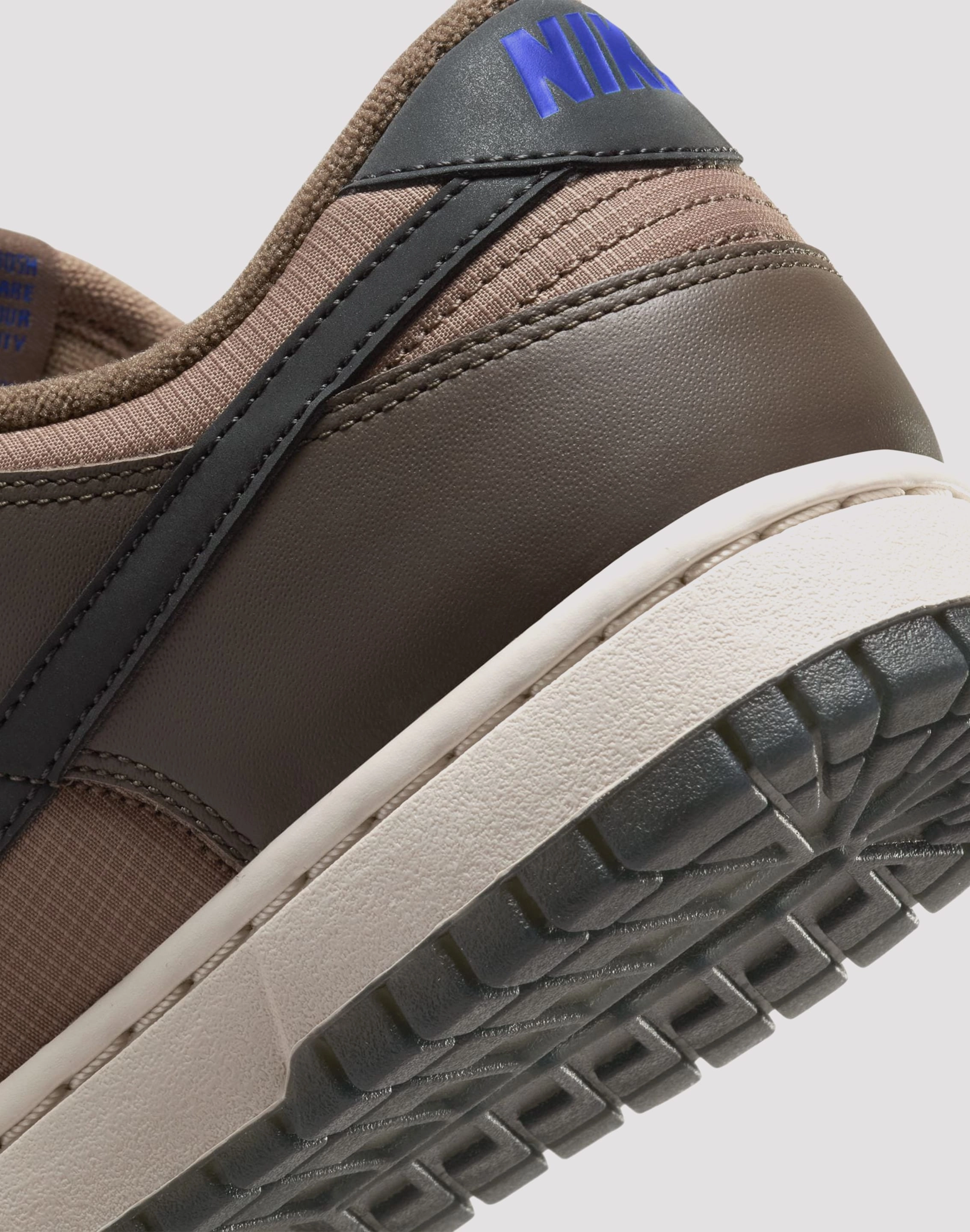 Dock Easy Nike Dunk Low