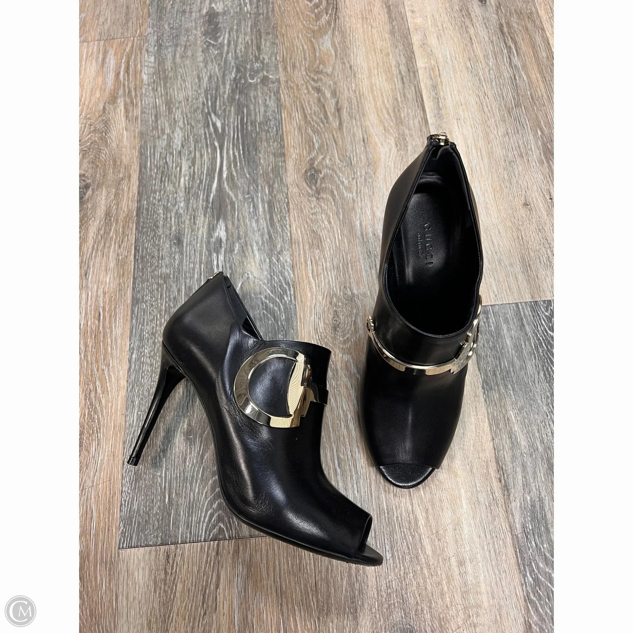 Clean White Swift Path Shoes Luxury Designer By Gucci In Black, Size: 9/39