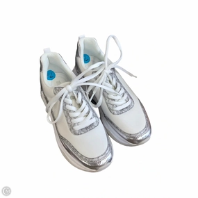 Heat Guard Leather Touch Shoes Designer By Michael Kors In White, Size: 7.5