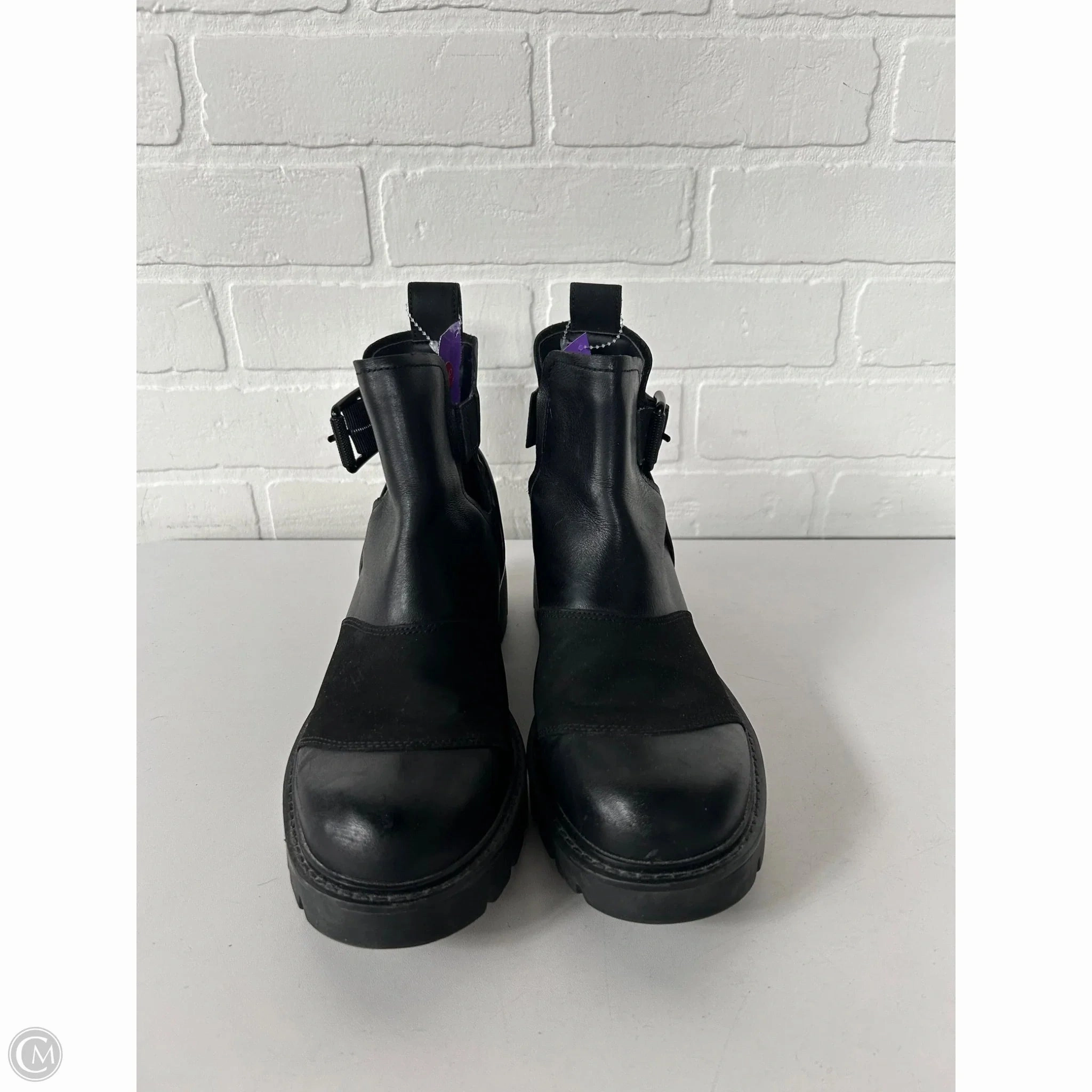 Boots Designer By Ugg In Black, Size: 8.5 Resort Mood World Walk