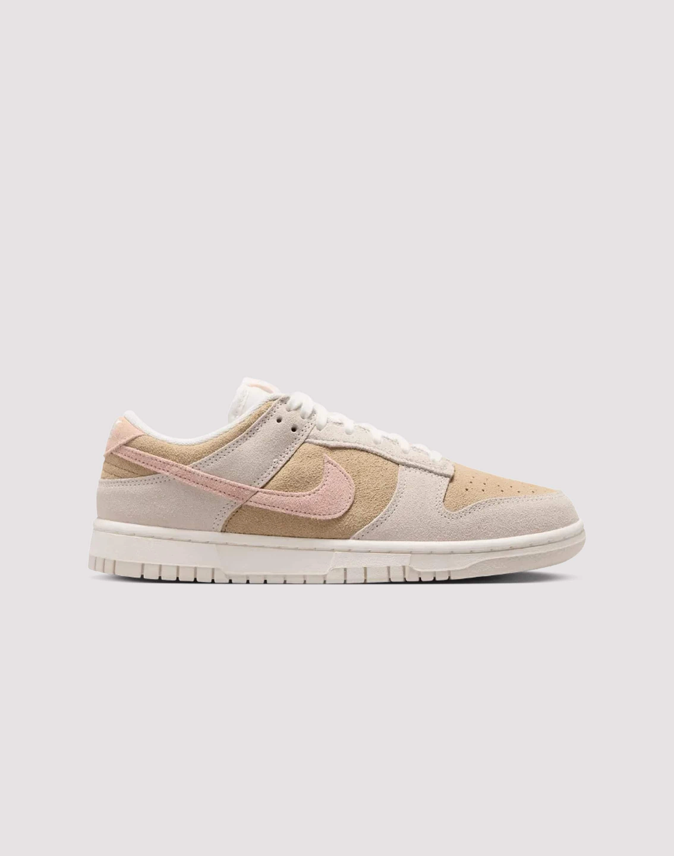 Nike Dunk Low Light Step
