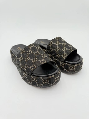 Sandals Luxury Designer By Gucci In Black & Cream, Size:10 Surf Mode Roomy Toe Box