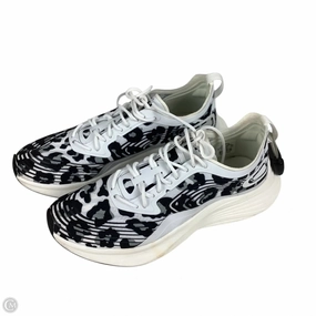 Shoes Designer By Apl In Black & White, Size: 8 Chic Fit Autumn Tone