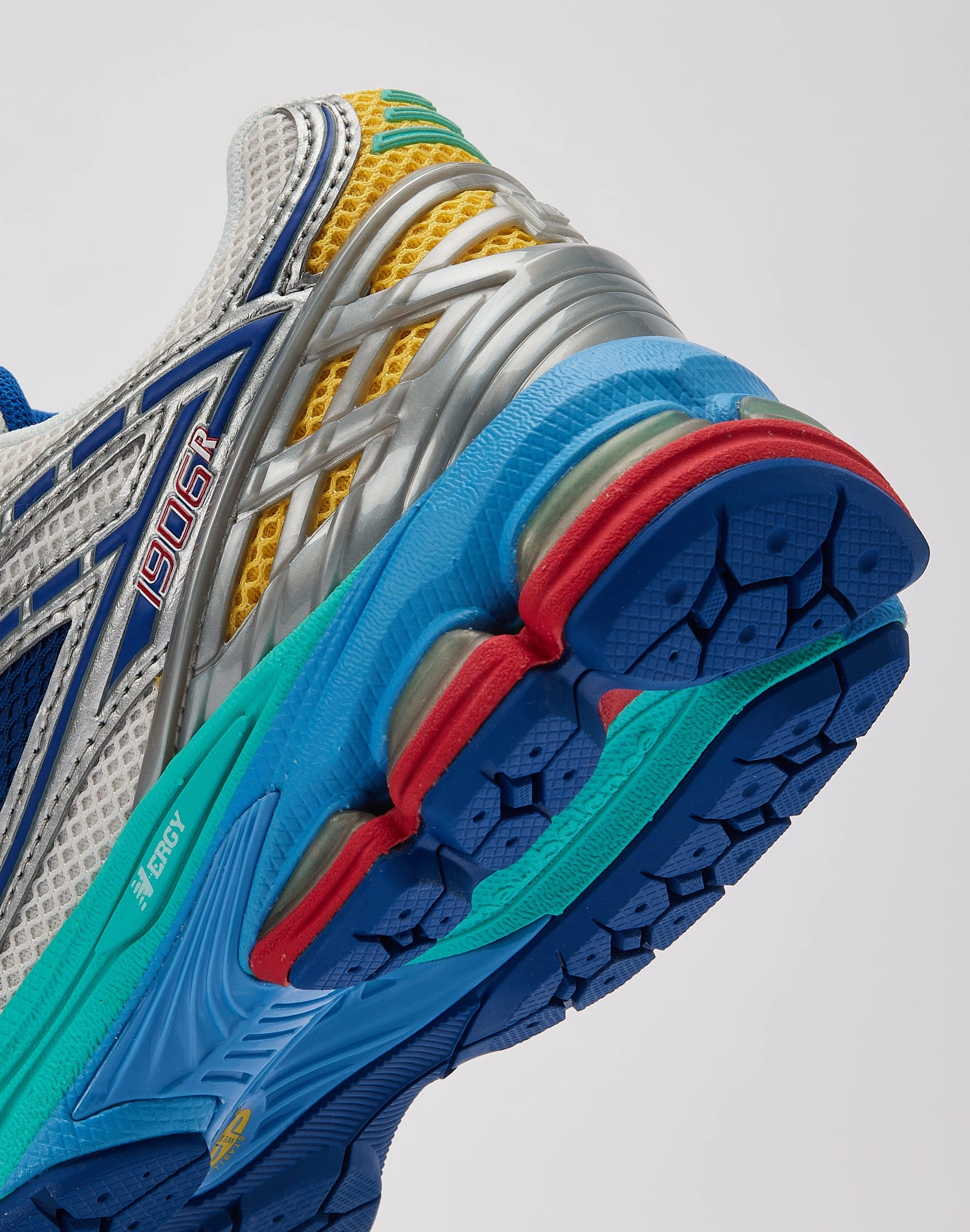 New Balance 1906R 'Moon Sign' Muscle Focus MinimalistDesign