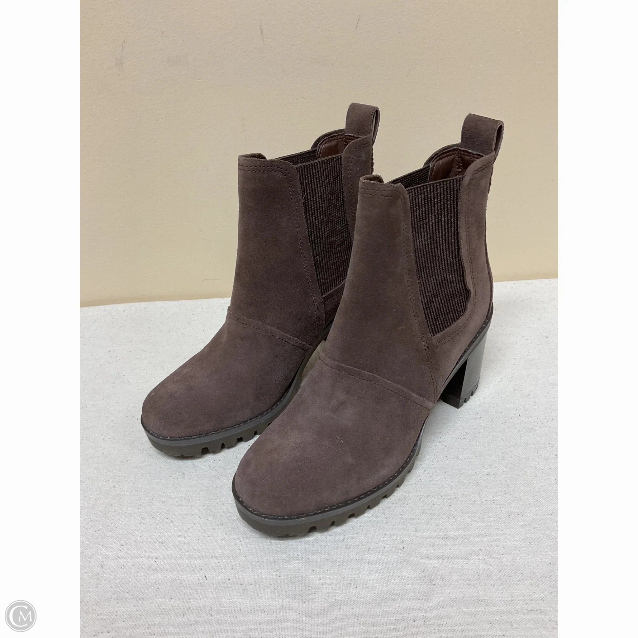 Boots Designer By Ugg In Brown, Size: 6 Stretchable Material