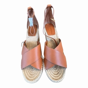 Low Profile Weekend Trip Slip Resistant Sole Sandals Designer By Tory Burch In Brown, Size:8.5