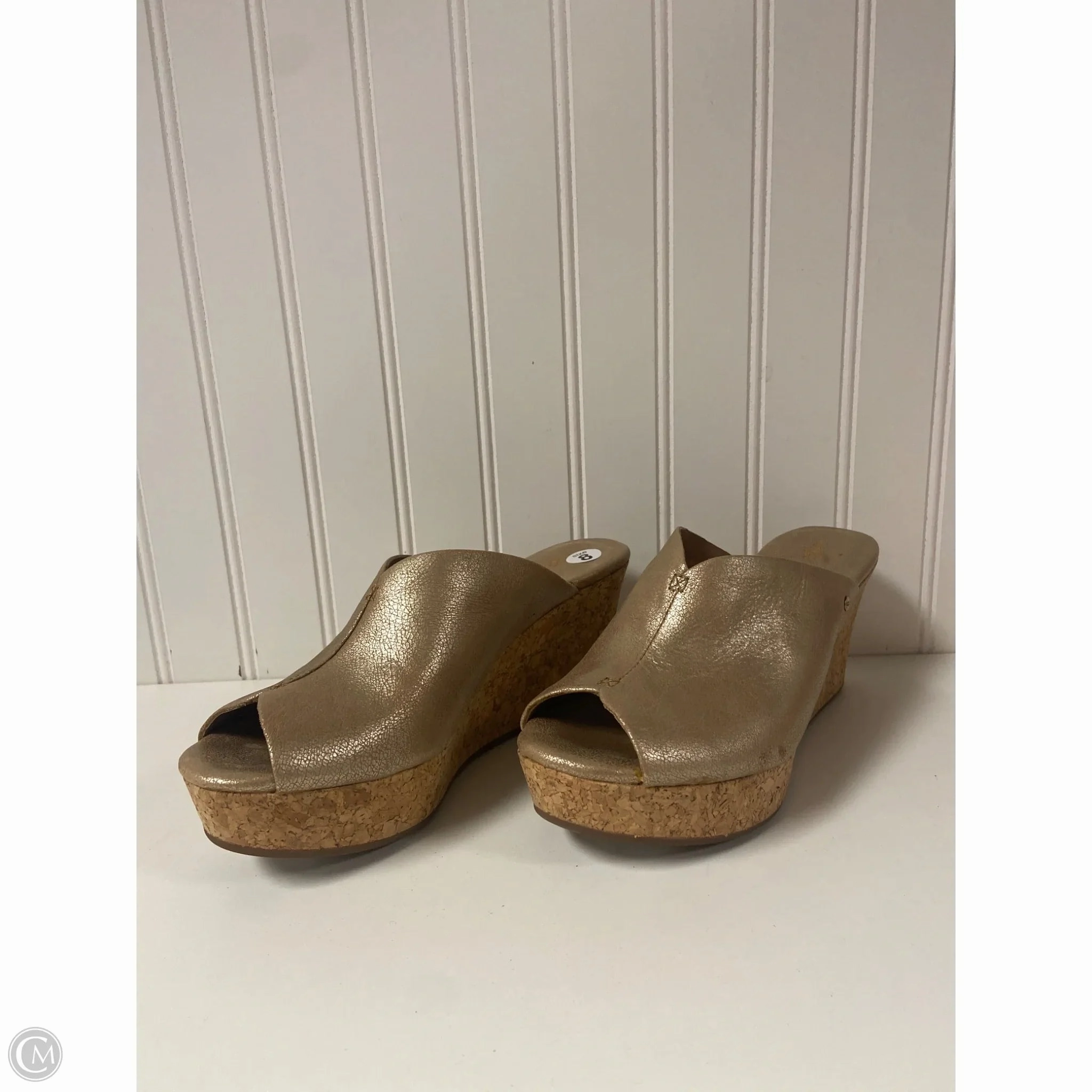 Sandals Designer By Ugg In Gold, Size: 8 Quick Drying Airport Travel