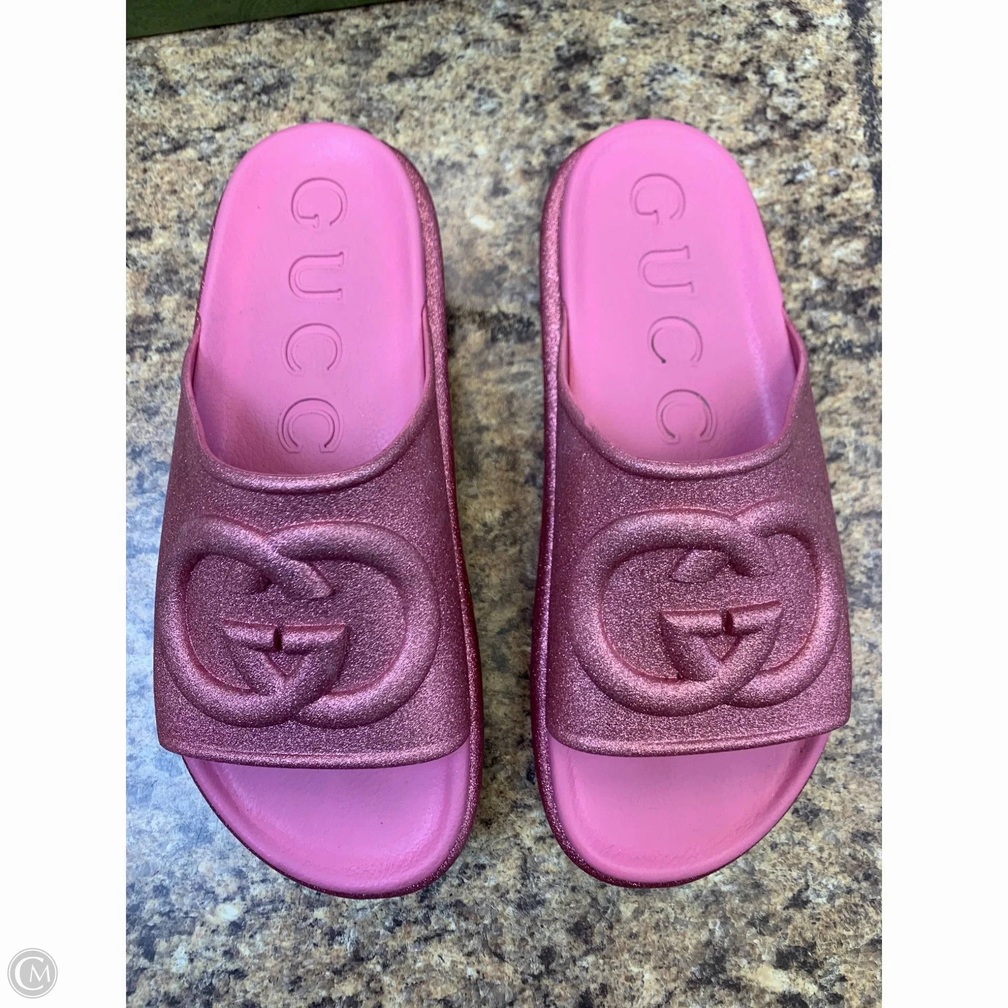 Sandals Luxury Designer By Gucci In Pink, Size: 10 Pond Walk Wind Safe