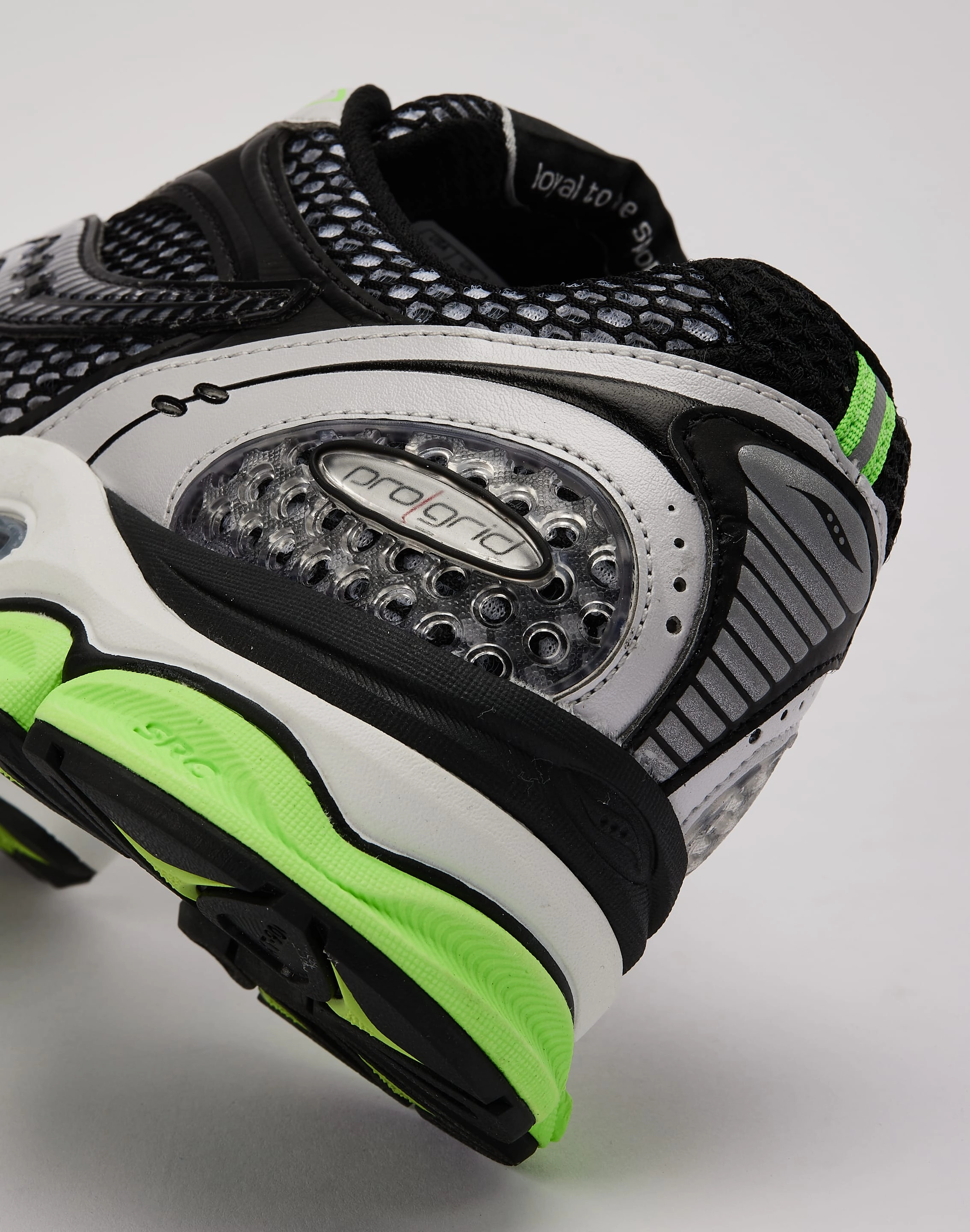 Saucony ProGrid Triumph 4 unisex running shoes