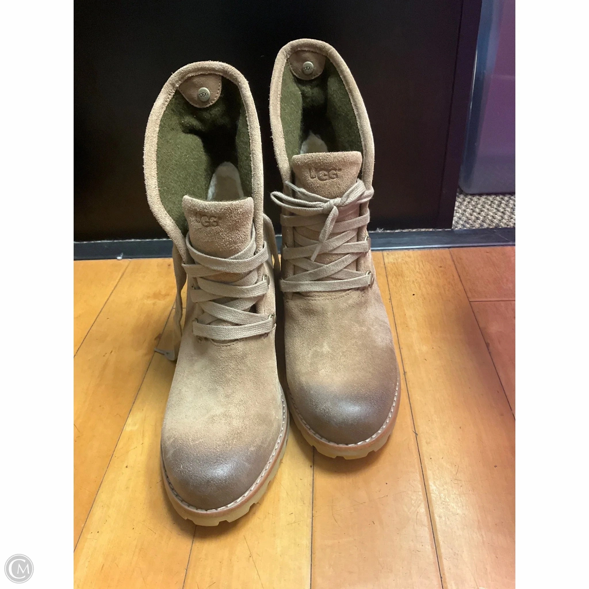 Boots Designer By Ugg In Tan, Size: 8.5 Waterproof Daily Walk