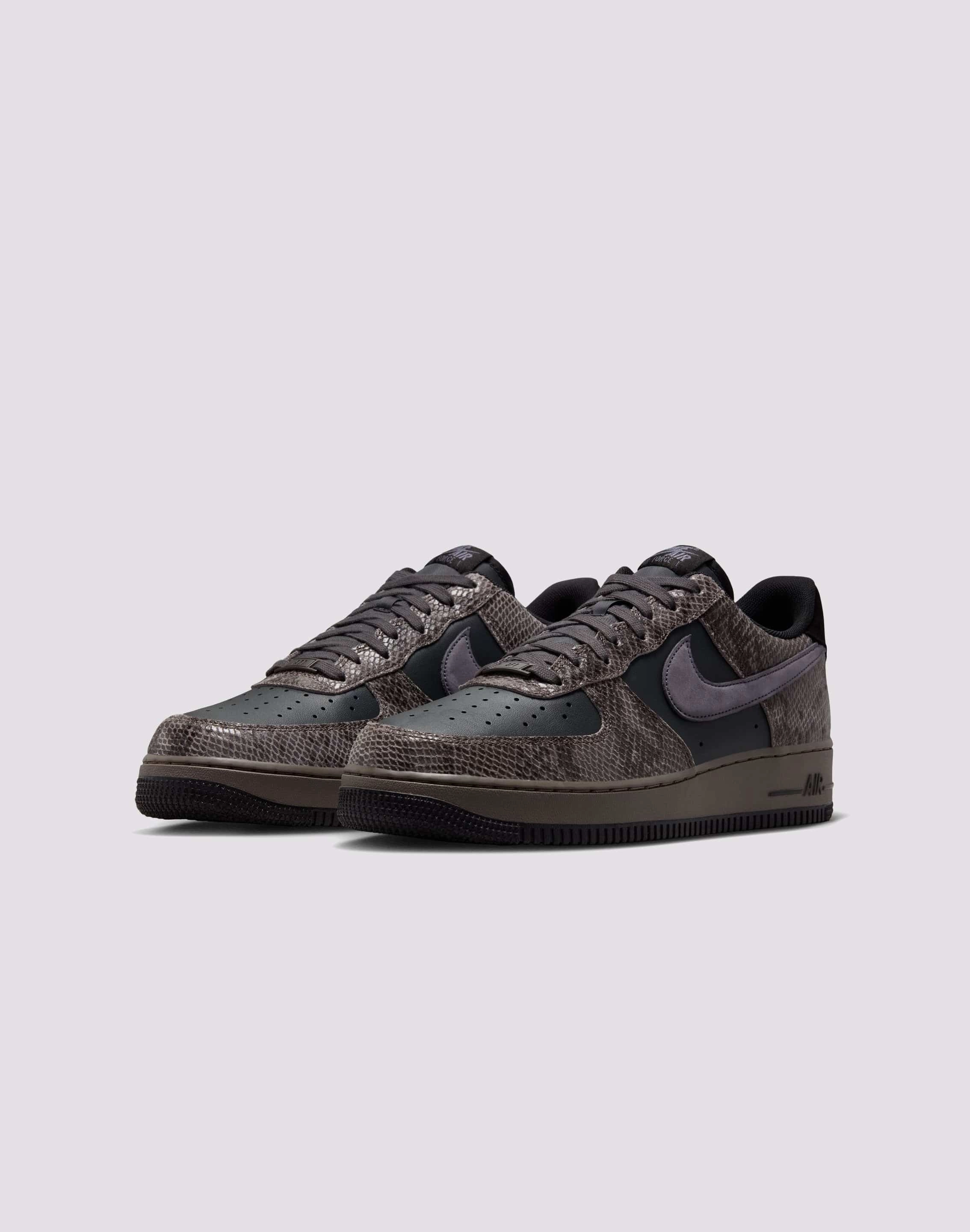 Shock Absorbing Midsole Nike Air Force 1 '07 LV8