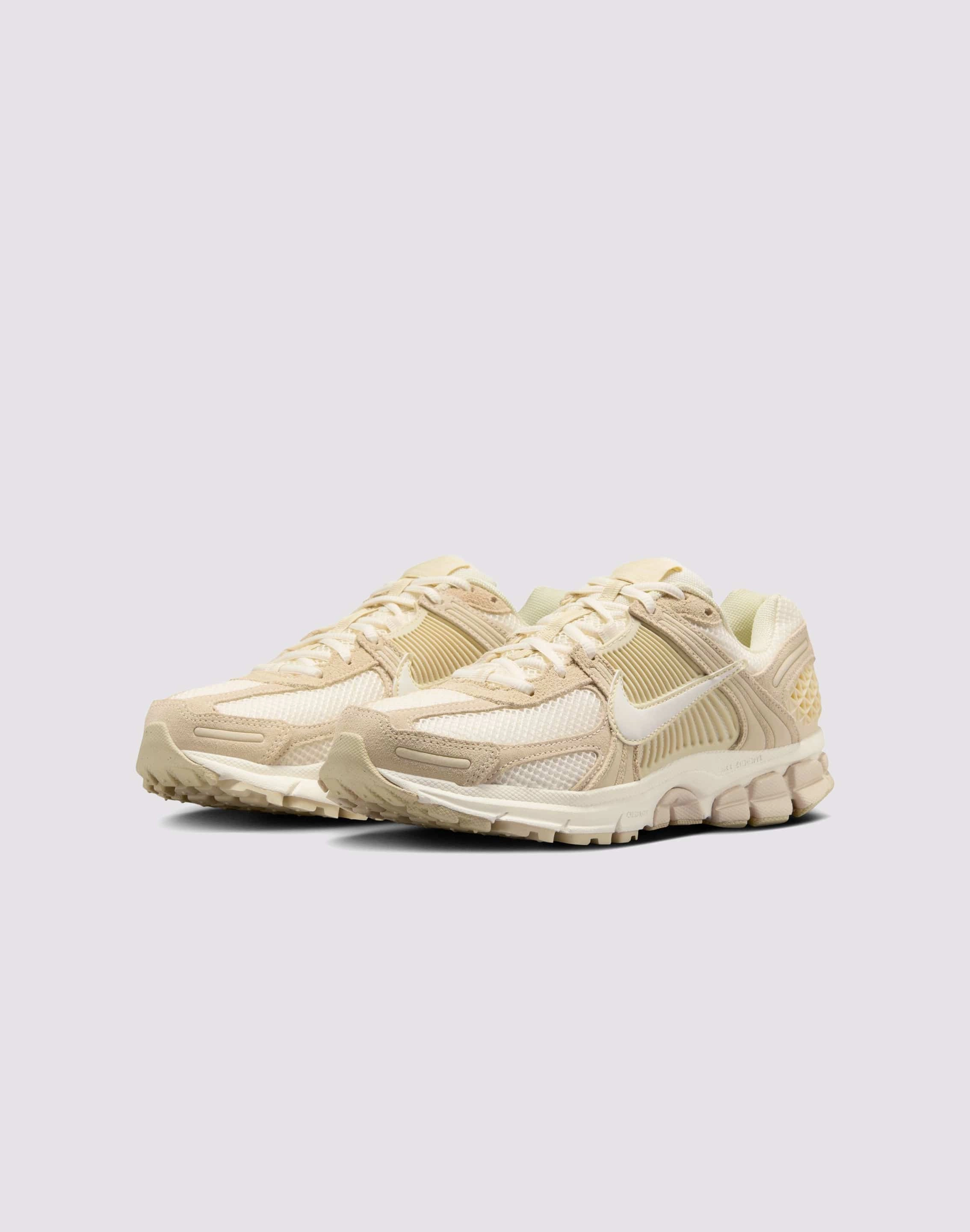 Nike Zoom Vomero 5 "Beach/Sail/Lt Khaki/Pale Ivory" Foam Padded Collar Enhanced Stability Control
