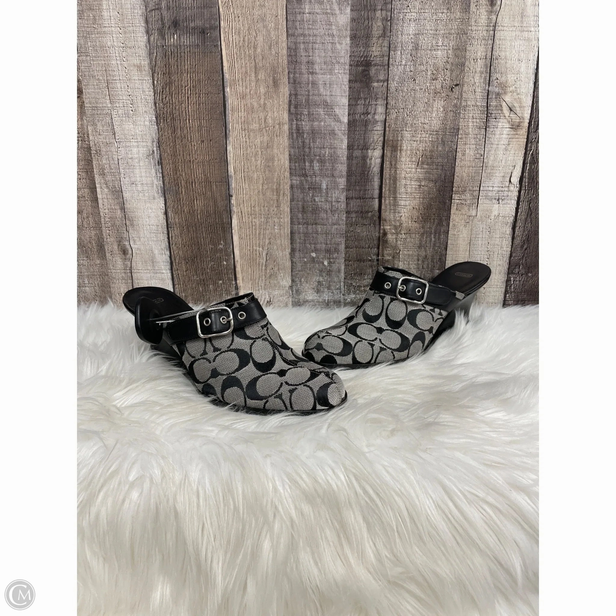 Quick Flex Storm Guard Shoes Designer By Coach In Black & Cream, Size: 9.5