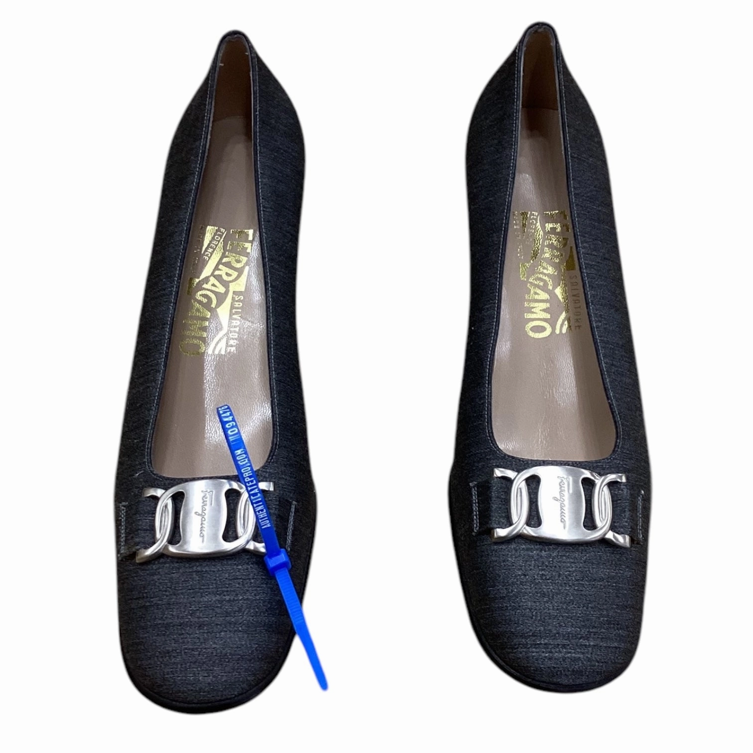 Shoes Designer By Ferragamo In Grey, Size: 8.5 Slip Resistant Design All Day Weekend Warriors