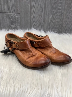 Year long Shoes Designer By Frye In Brown, Size: 7