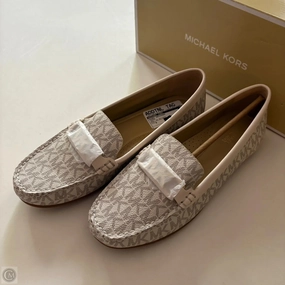 Foam Lining Standing Workers Shoes Designer By Michael Kors In Cream, Size: 8