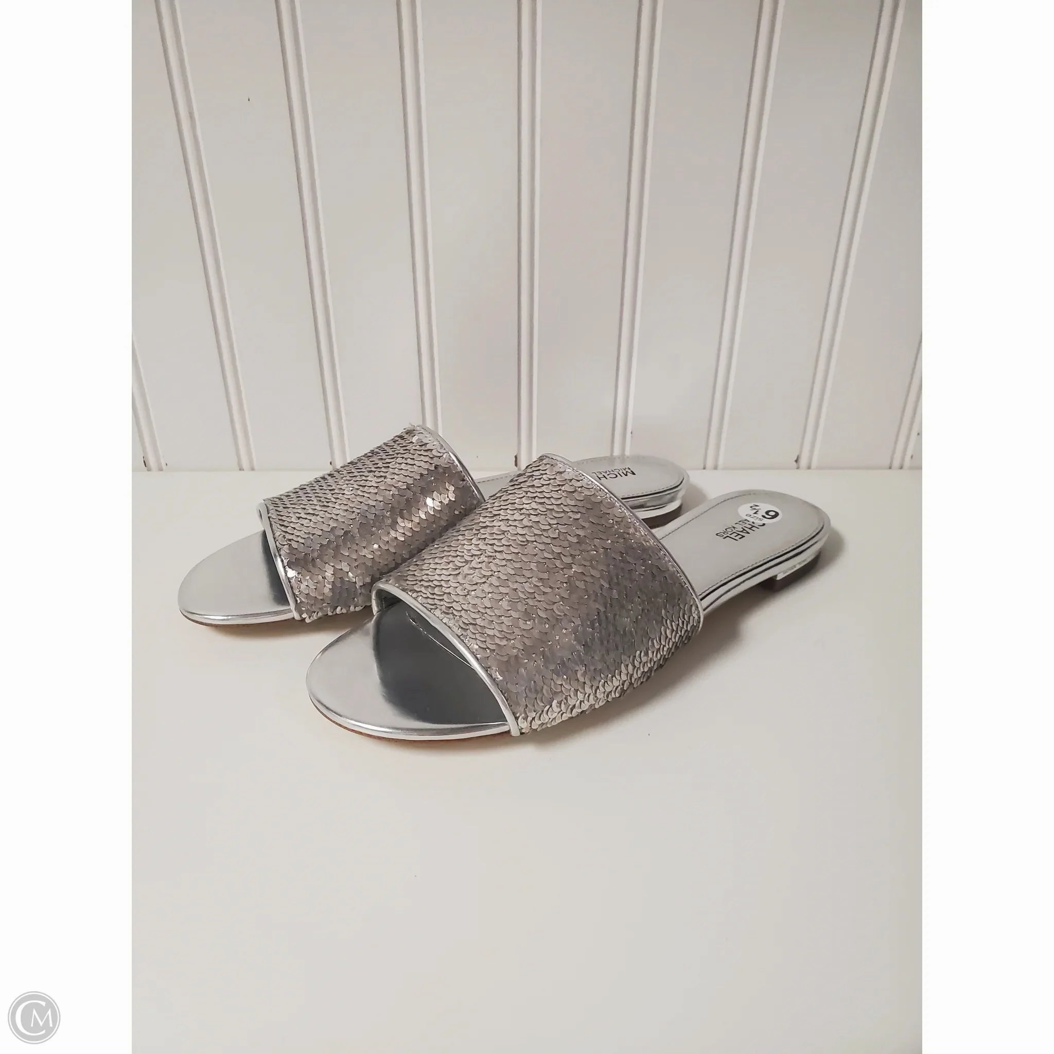 Shoes Designer By Michael Kors In Silver, Size: 6.5 Durable Build Minimalist Fans Wear Resistant Outsole