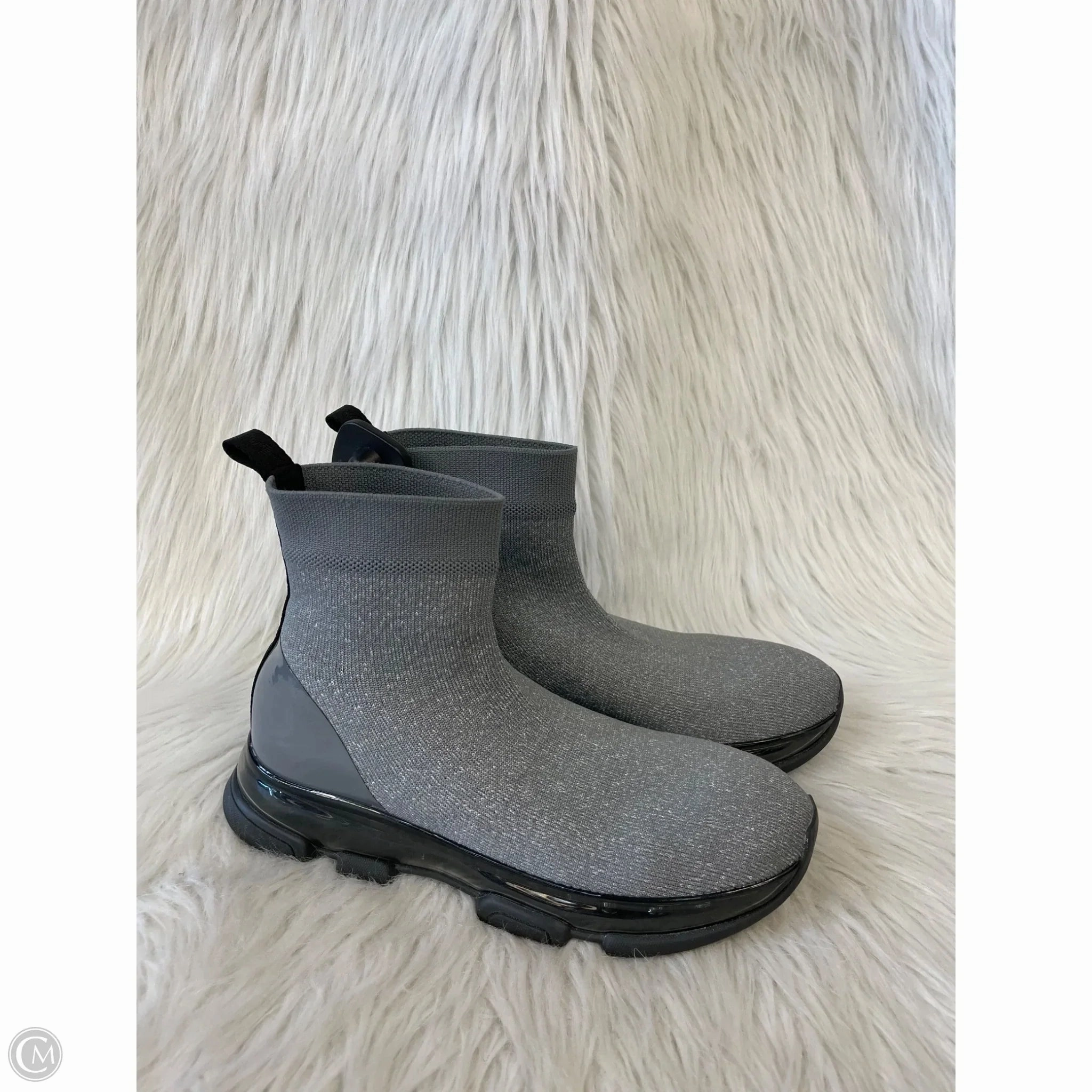 Shoes Designer By Michael Kors In Silver, Size: 7 Road Long Easy Wear