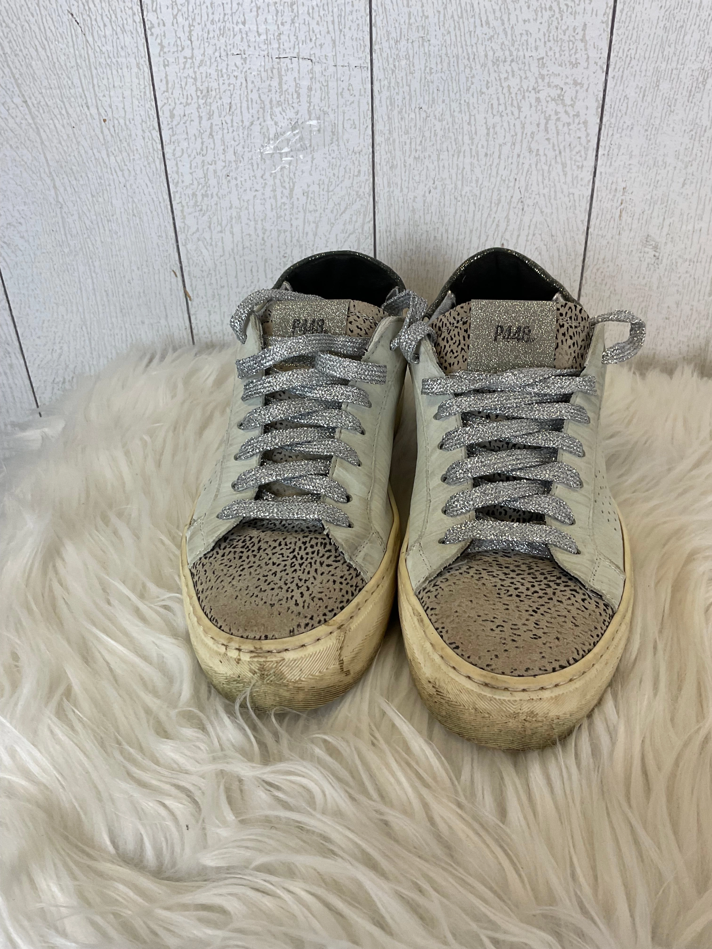 Shoes Designer By P448 In Grey, Size: 7 Fire Red