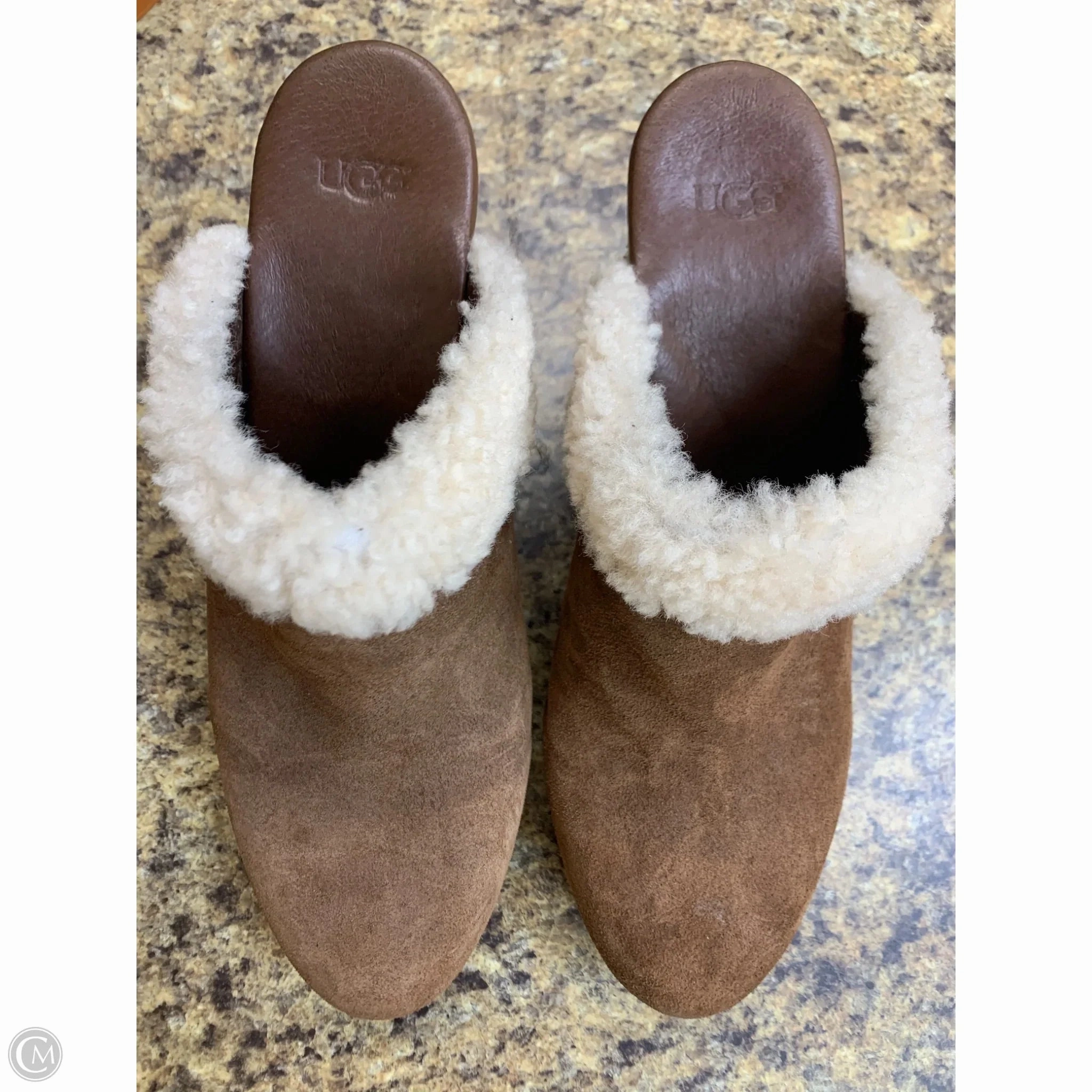 Shoes Designer By Ugg In Brown, Size: 11 Youth Fresh Match All