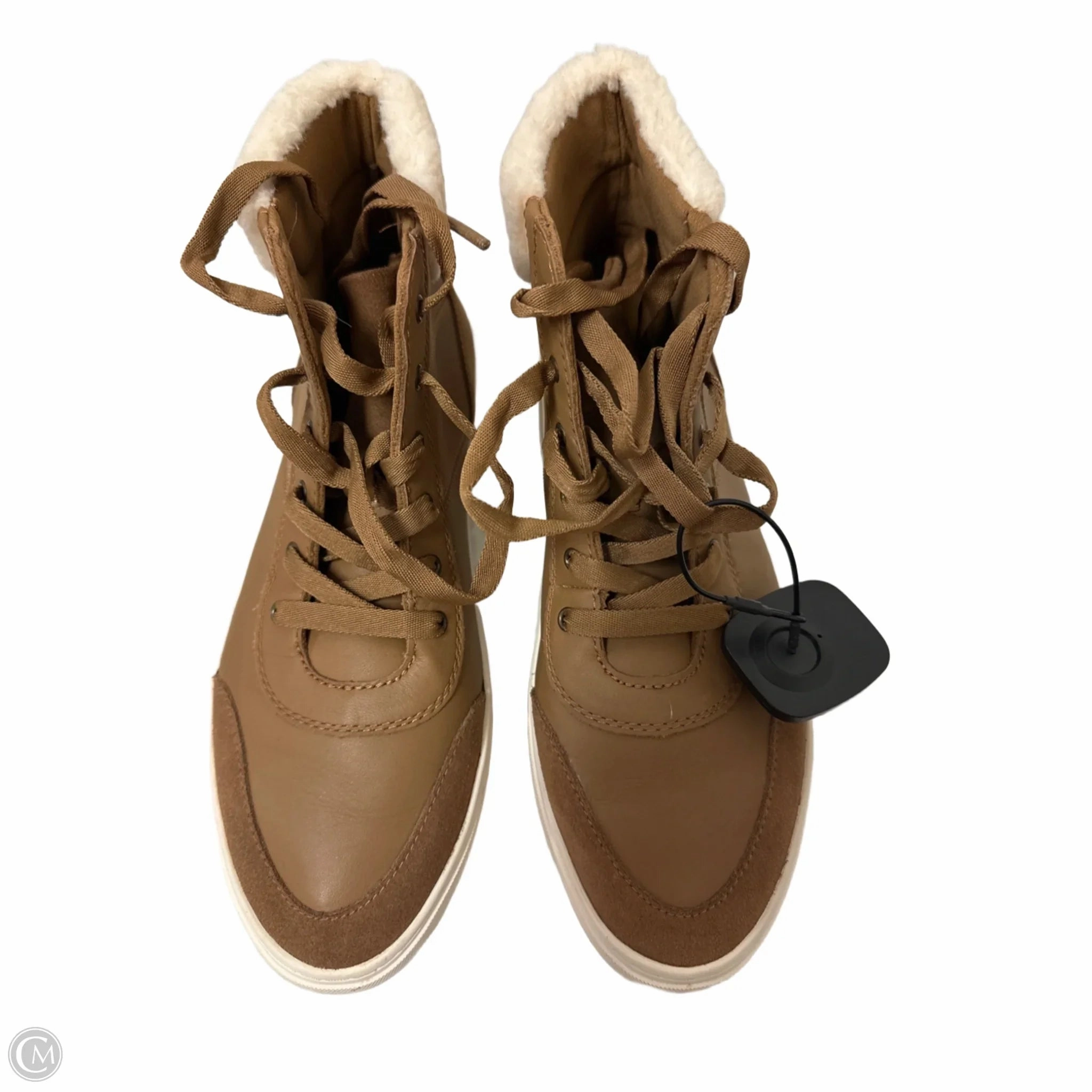 Slip On Style Urban Style Shoes Designer By Ugg In Tan, Size: 9.5