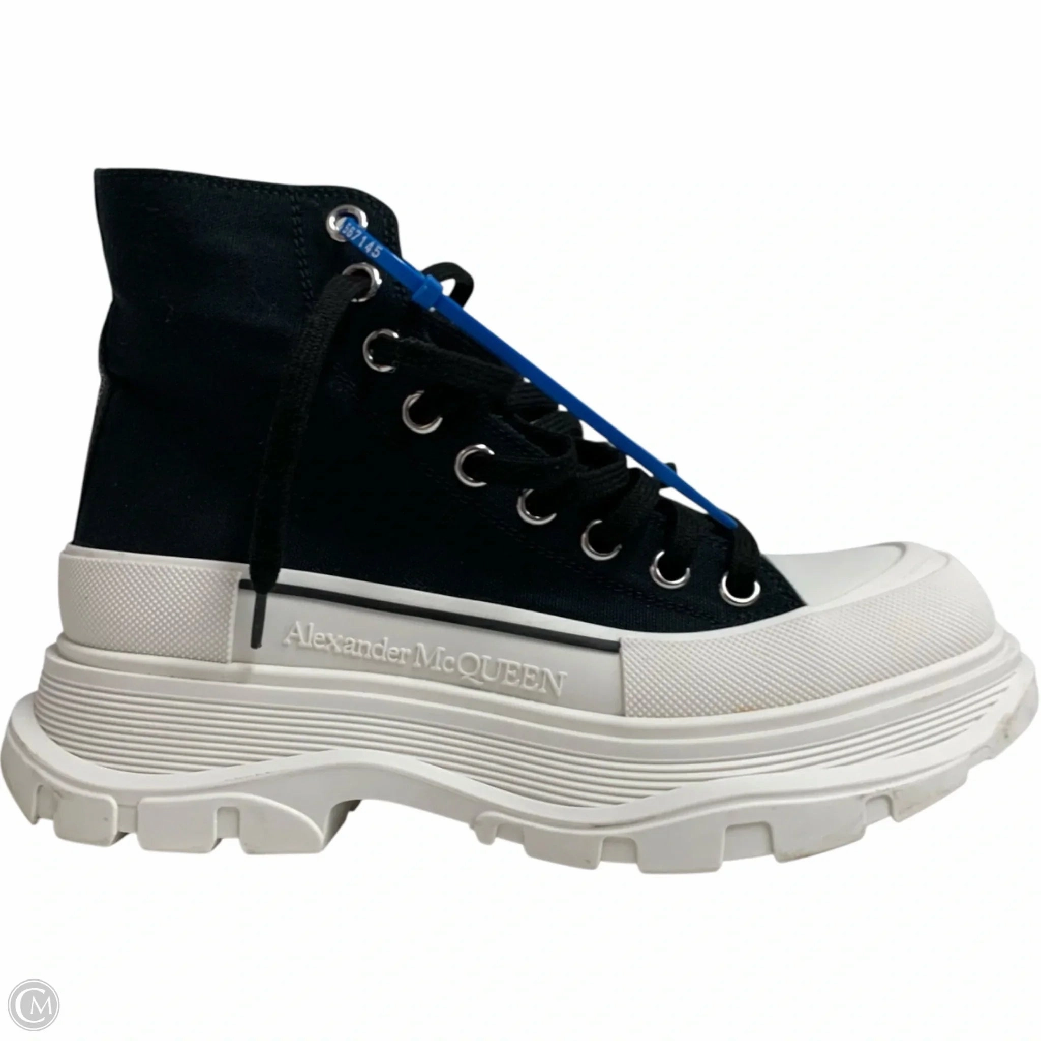 Shoes Luxury Designer By Alexander Mcqueen In Black & White, Size: 9 Tech Knit Desert Run