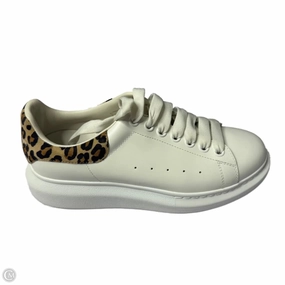 Shoes Luxury Designer By Alexander Mcqueen In White, Size: 9.5 Firm Edge