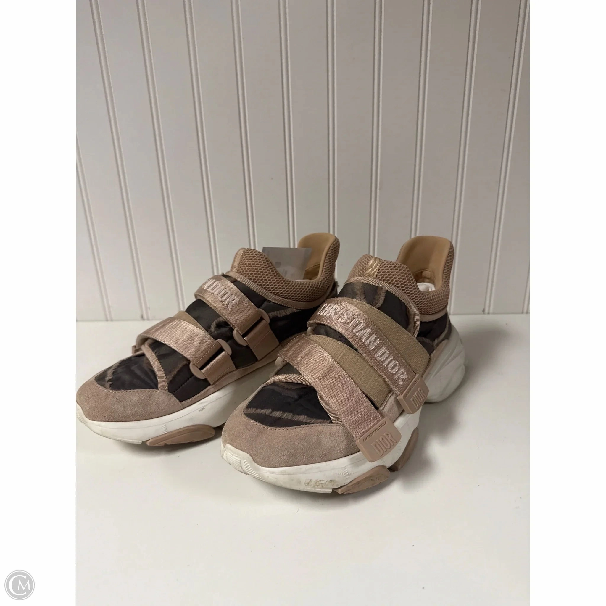 Shoes Luxury Designer By Dior In Beige, Size: 8.5 Green Core