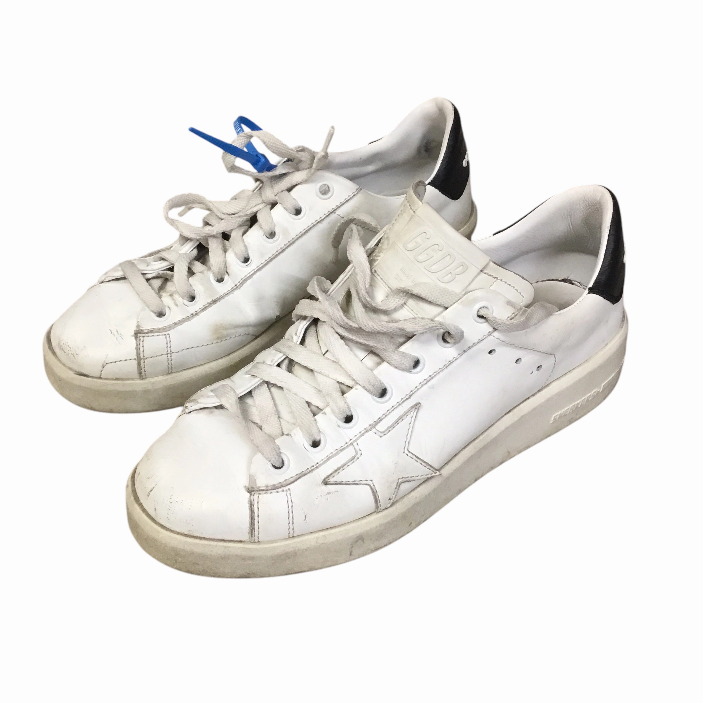 Ultra Light Cushioning Pose Ready Shoes Luxury Designer By Golden Goose In White, Size: 7