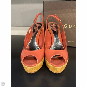 Shoes Luxury Designer By Gucci In Coral, Size: 8 Stone Gray Deep Shade
