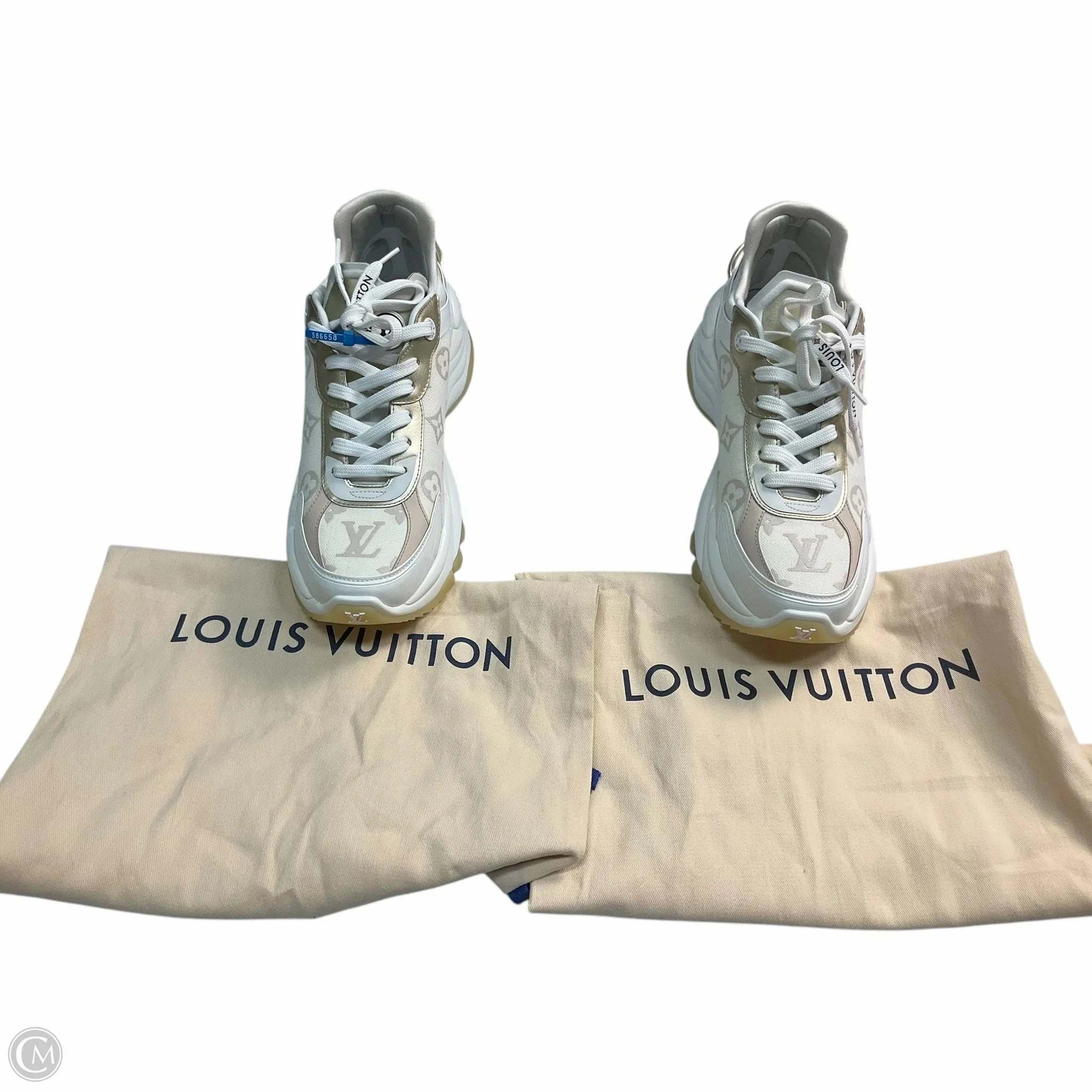 Shoes Luxury Designer By Louis Vuitton In White, Size: 9 Breathable Indoor Fitness
