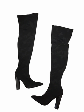 Waterproof Feature Hill Climb Boots Knee Heels By Clothes Mentor  Size: 7