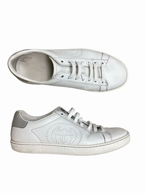 Anti Odor Technology Shoes Designer By Gucci In White, Size: 7