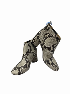 Comfort Stand TPU Stability Snakeskin Print Boots Luxury Designer Marc Jacobs, Size 8