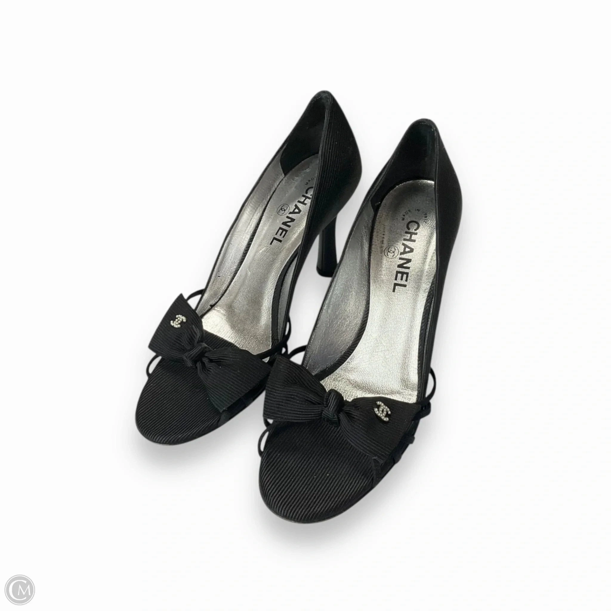 Shoes Luxury Designer By Chanel In Black, Size: 8.5 All Day Road Trip