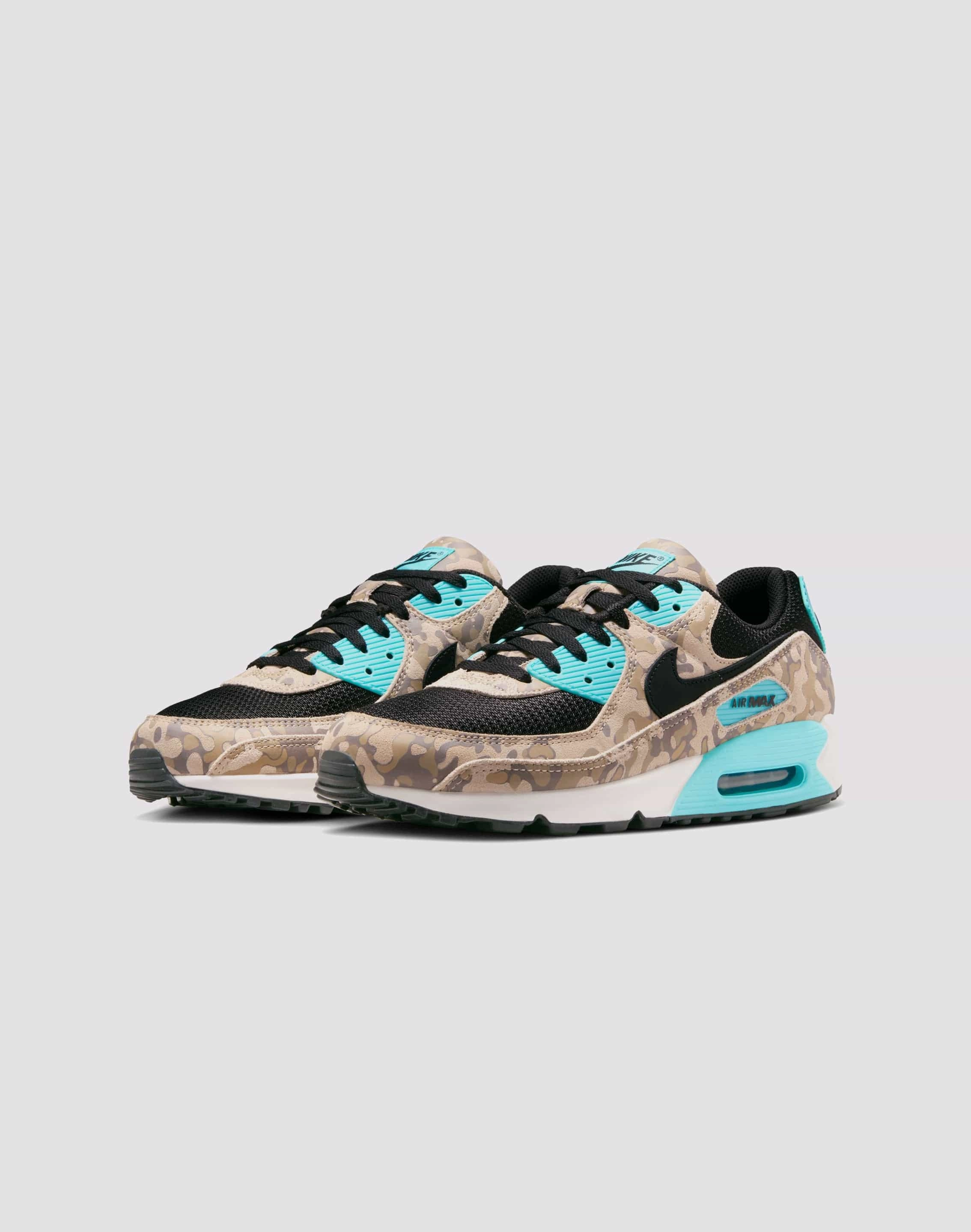 Biomechanical Flex Zones Durable Tread Pattern Nike Air Max 90 PRM