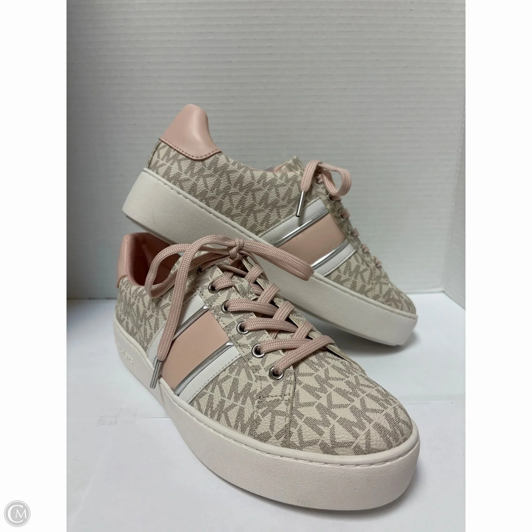 Shoes Designer By Michael Kors In Pink, Size: 9 Rebound Technology photo shoot