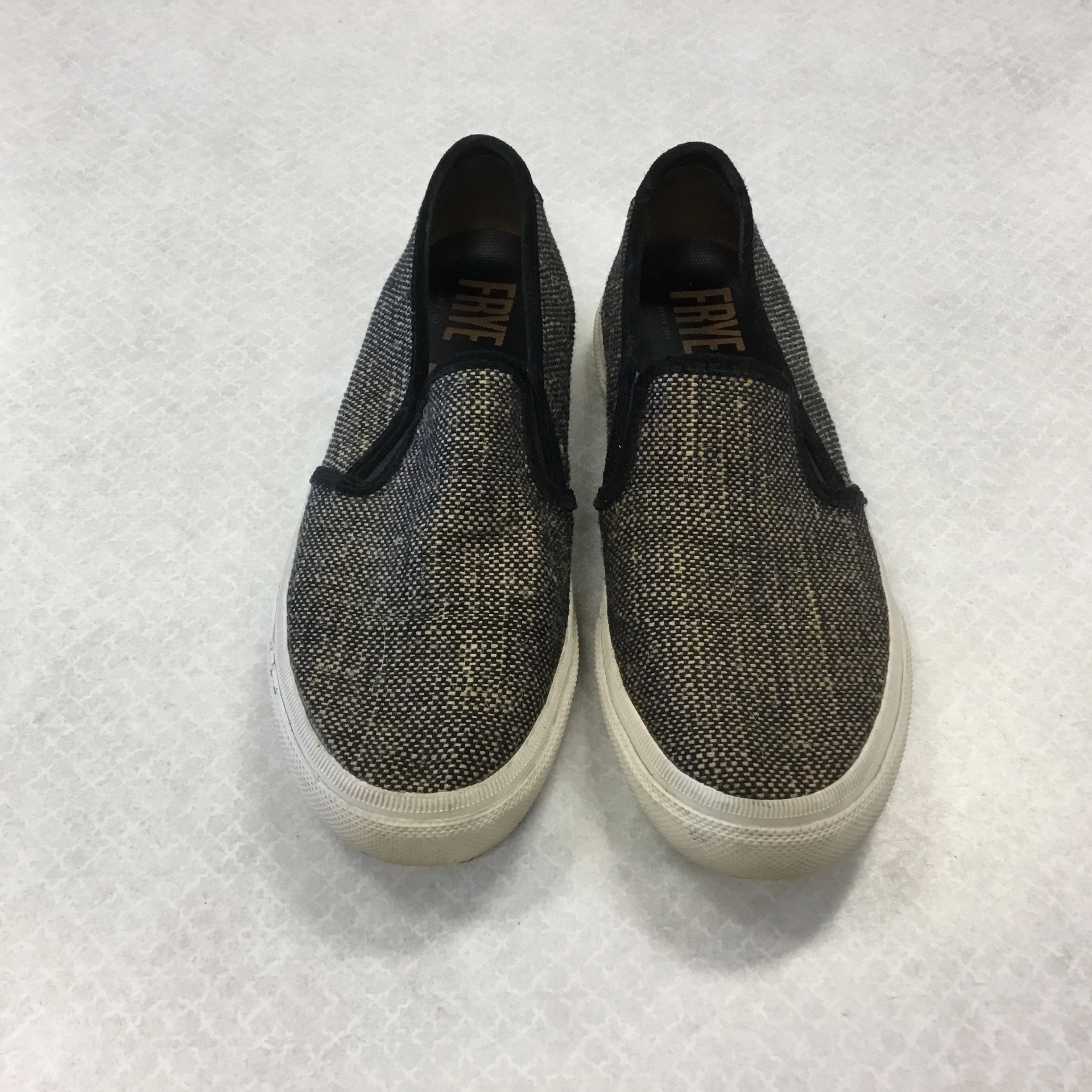 Air Dry Thermoplastic Frame Shoes Designer By Frye  Size: 9.5