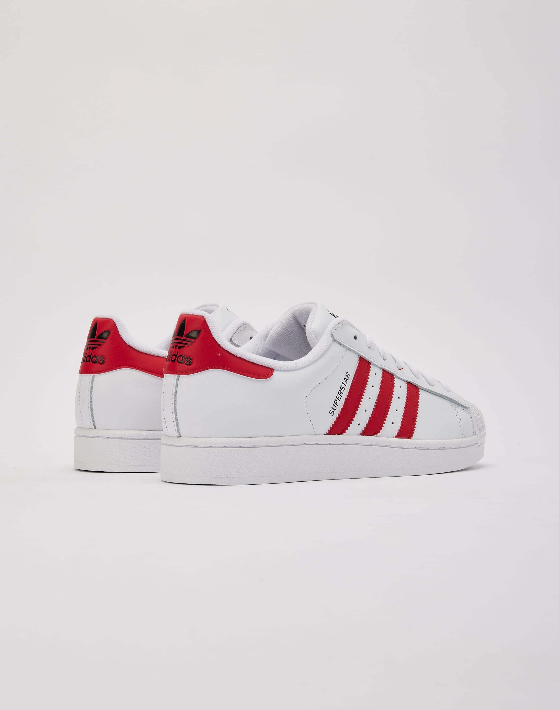 Quick Dry Fabric Technology Adjustable Straps Adidas Superstar II