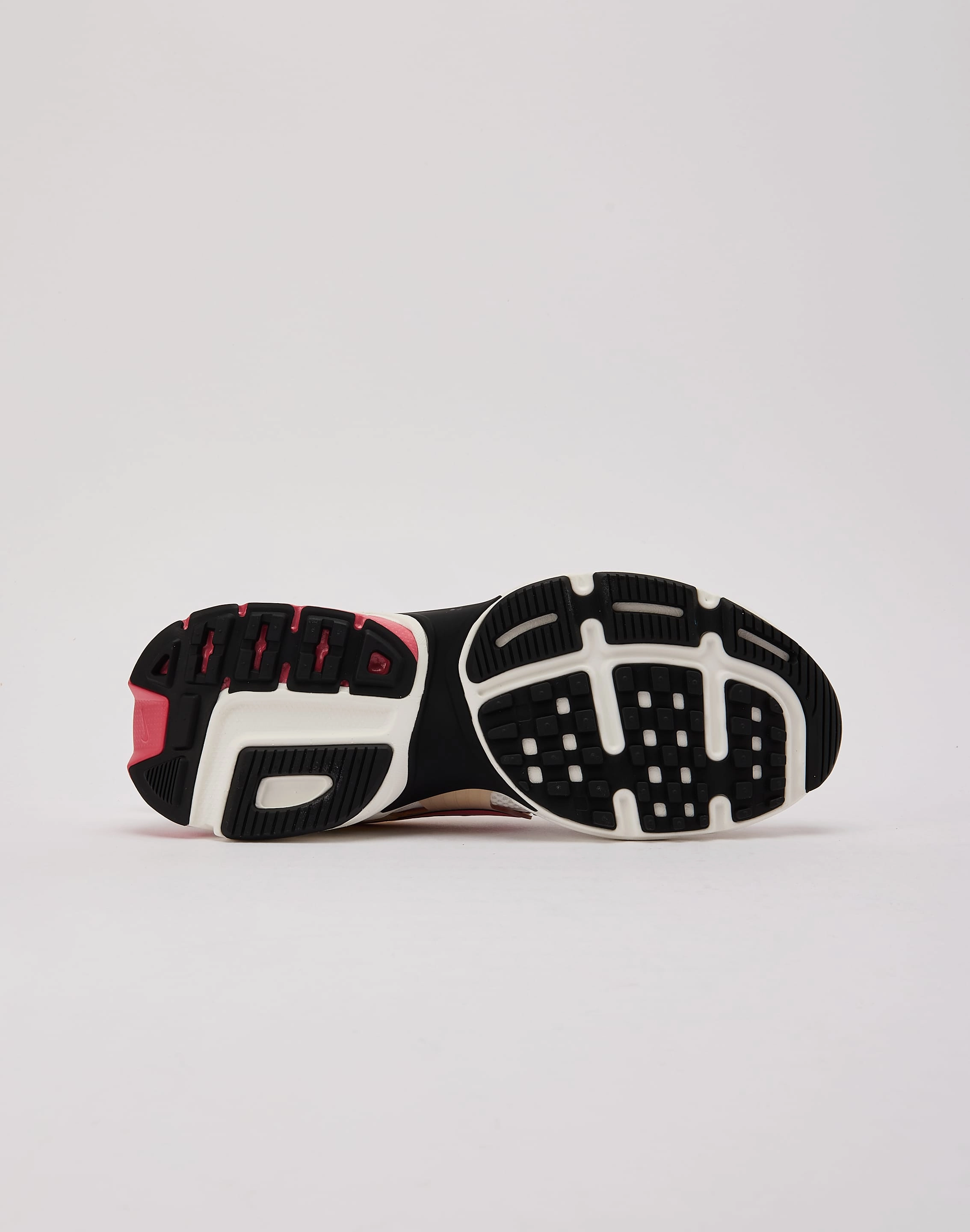 trend - following shoes Vaulted Heel Geometry Nike V2K Run