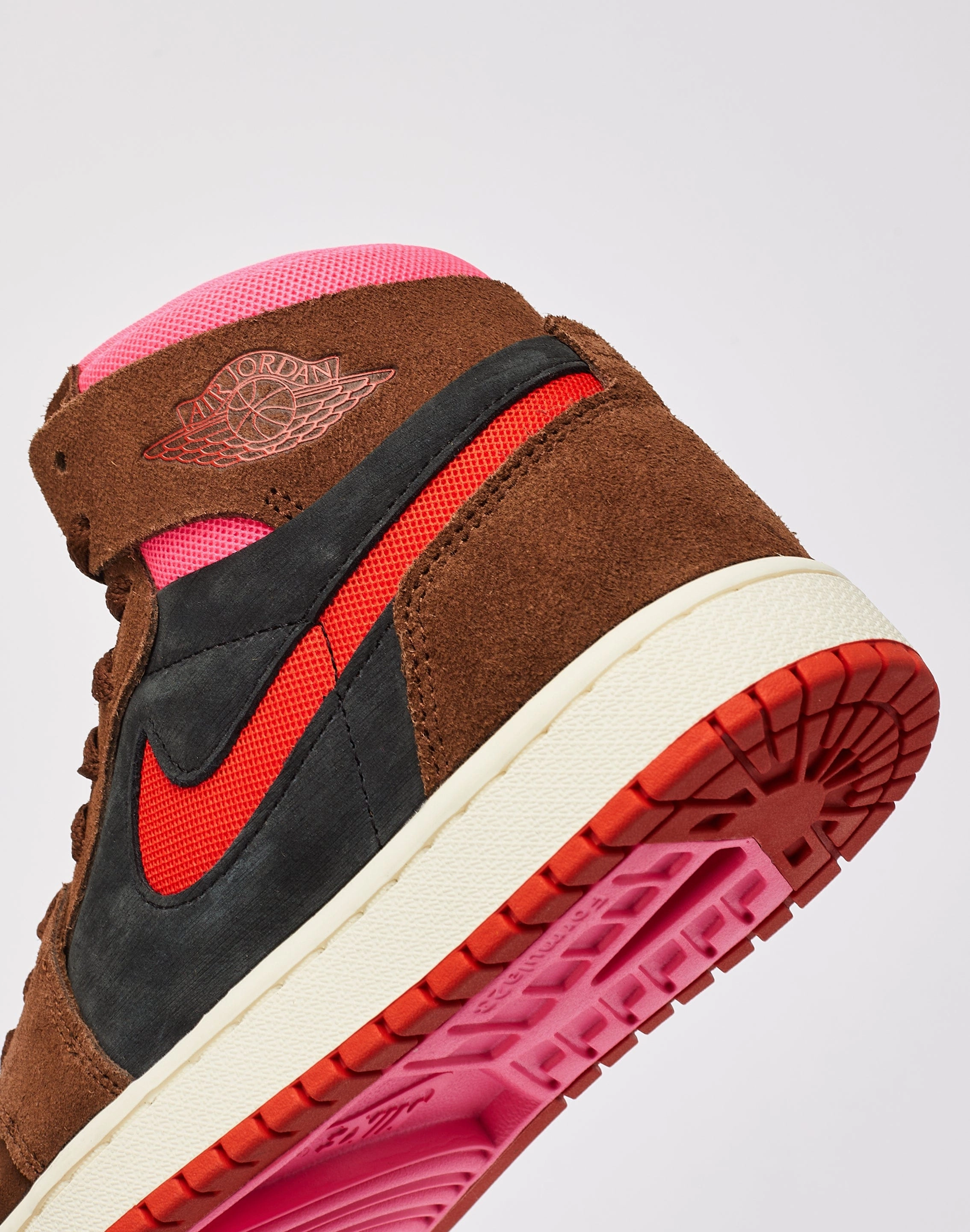 Jordan Air Jordan 1 High Zoom CMFT 2 Feather Light Urban Stroll Grace Walk