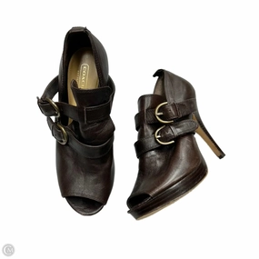 Breathable Inner Sleeve Angel Glow Shoes Designer By Coach In Brown, Size: 8.5