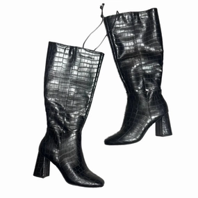 Minimal Profile Rubberized Tread Boots Knee Heels By Forever 21 In Black, Size: 7