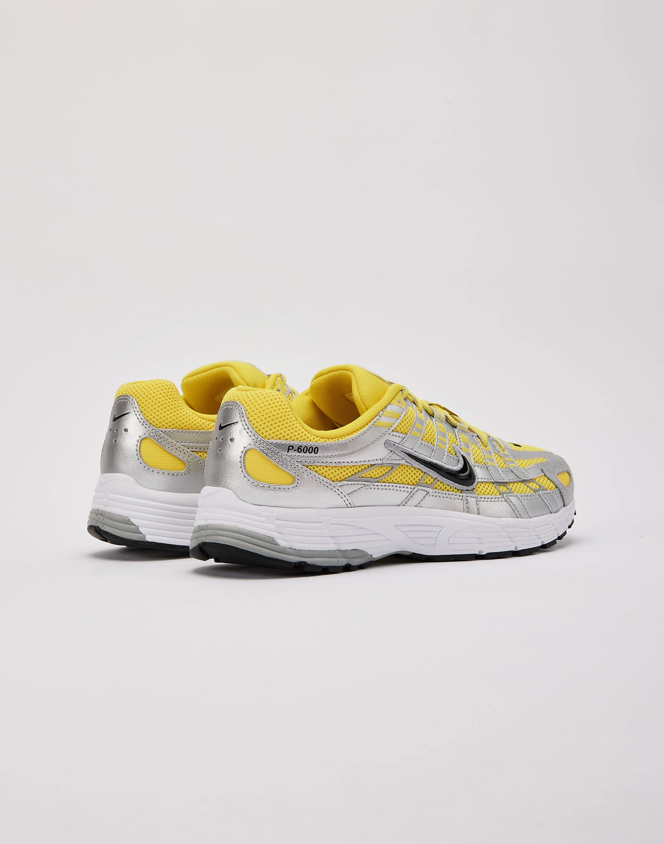 Nike P-6000 MinimalistDesign hilly running shoes